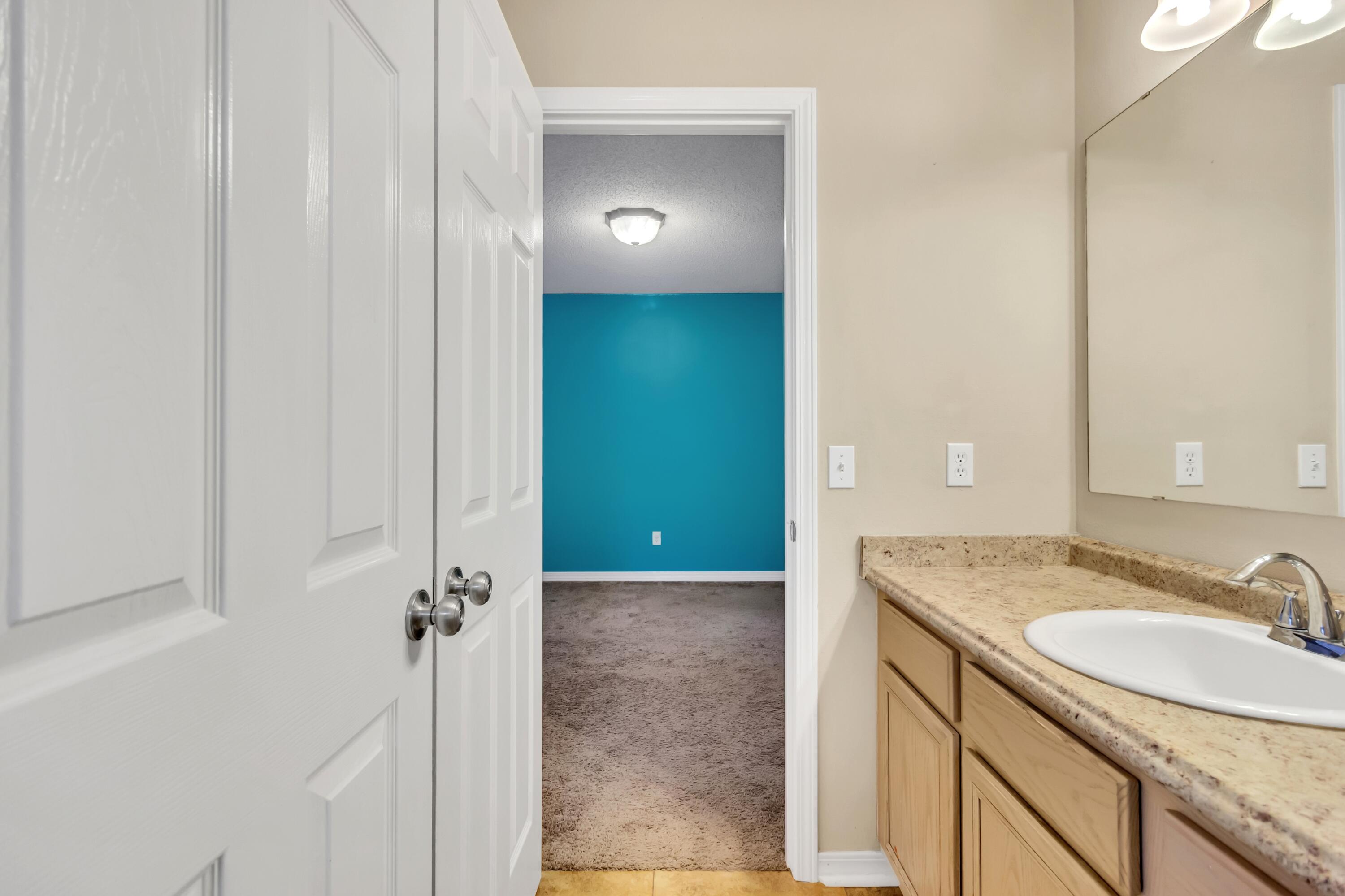 COUNTRYVIEW ESTATES 10TH ADDN - Residential