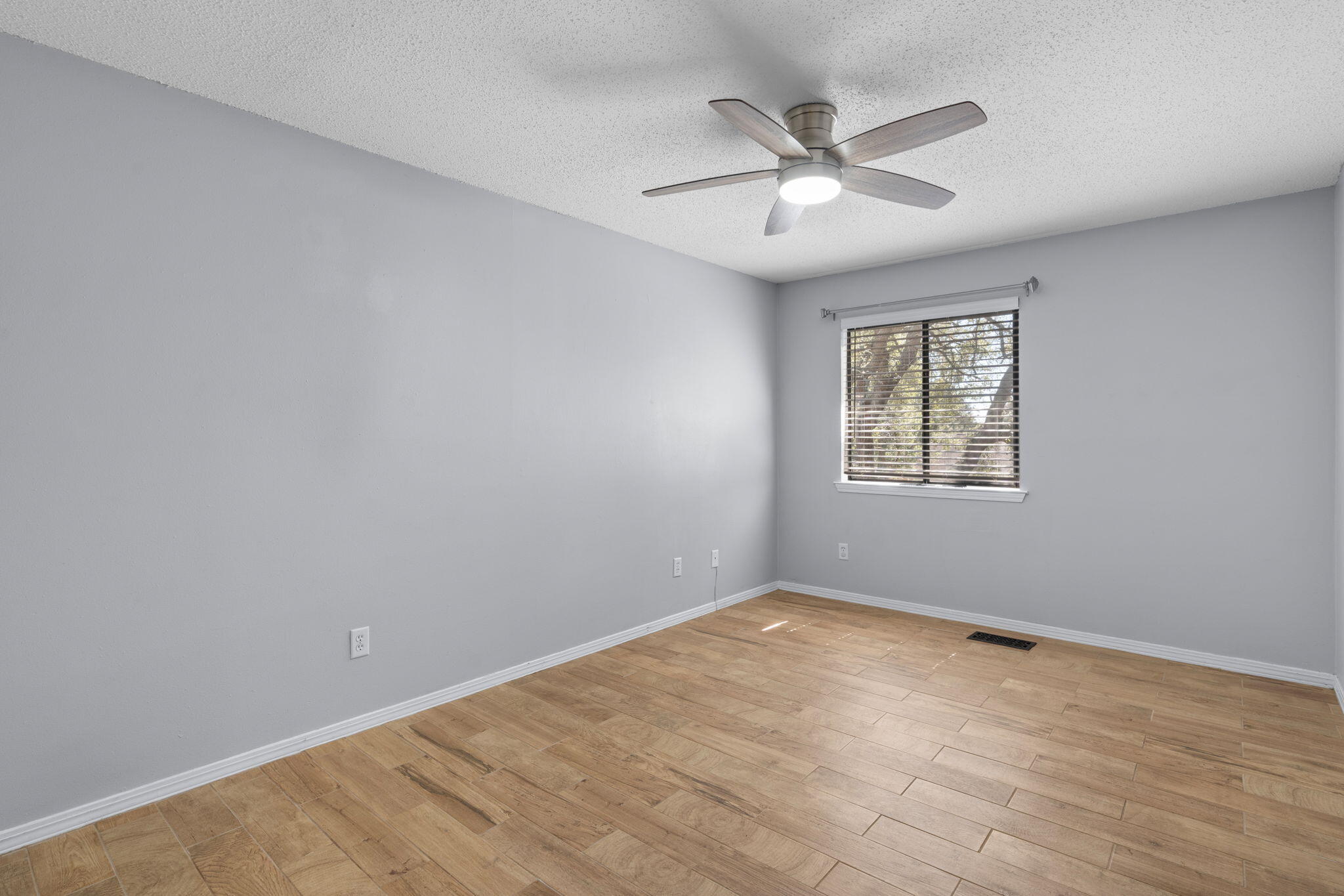 PINE RIDGE TRACE RE/SUB - Residential