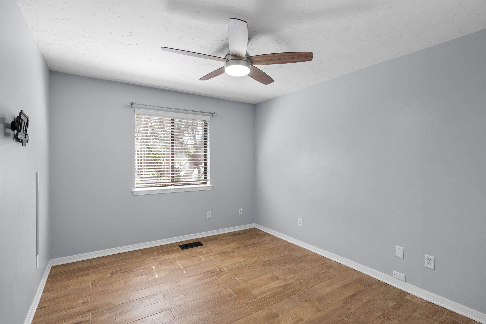 PINE RIDGE TRACE RE/SUB - Residential