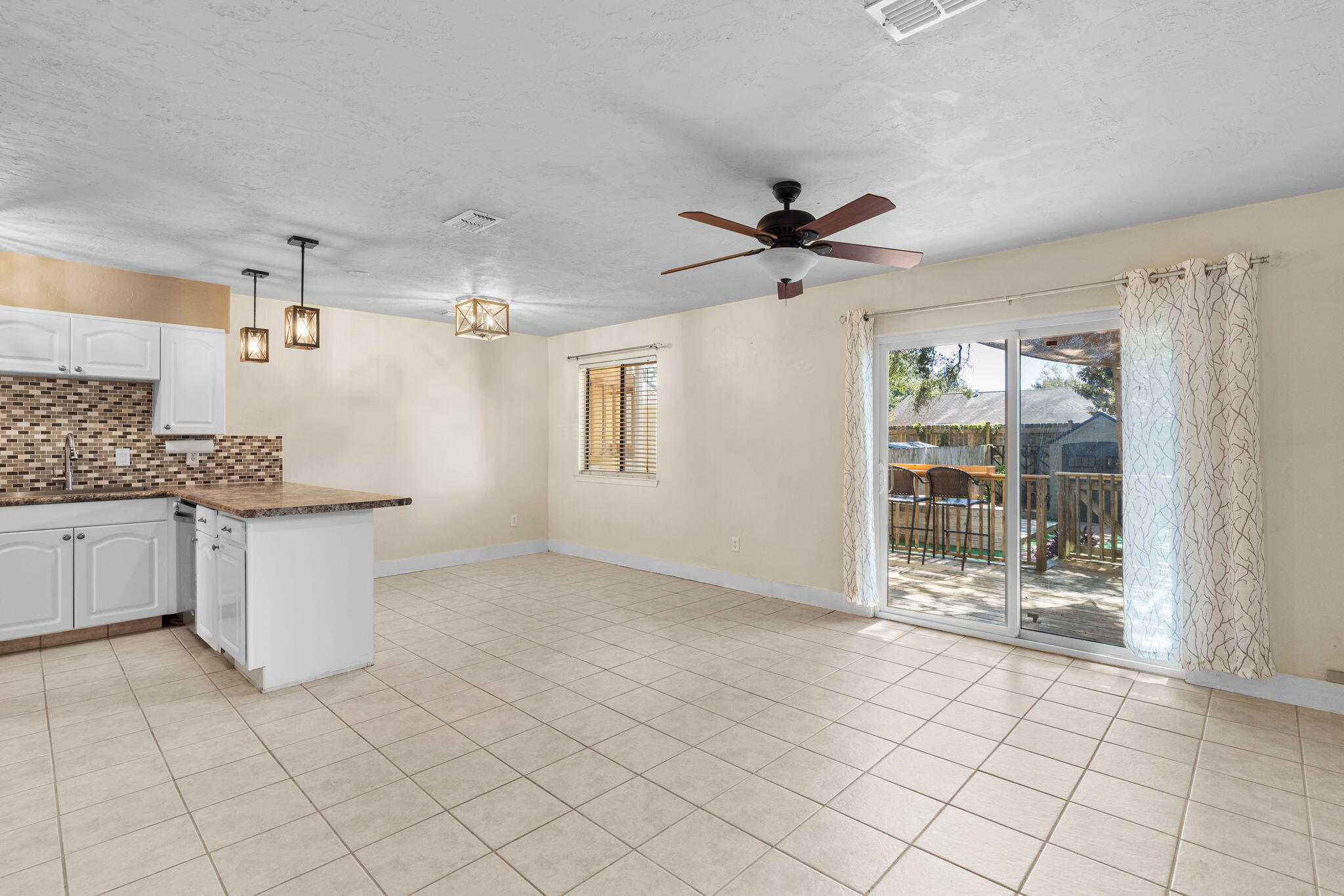 PINE RIDGE TRACE RE/SUB - Residential