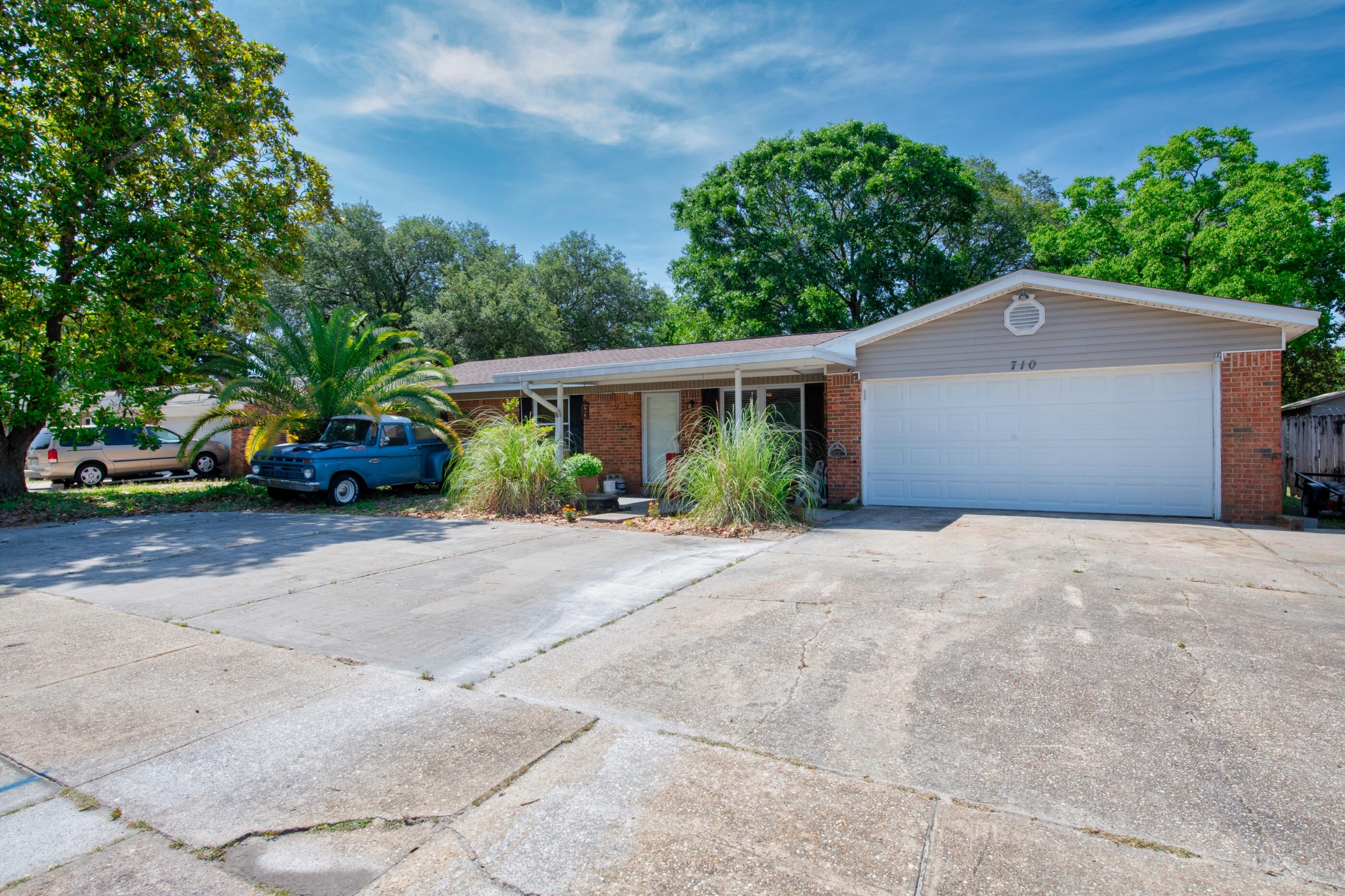 MIRAMAR ESTATES - Residential