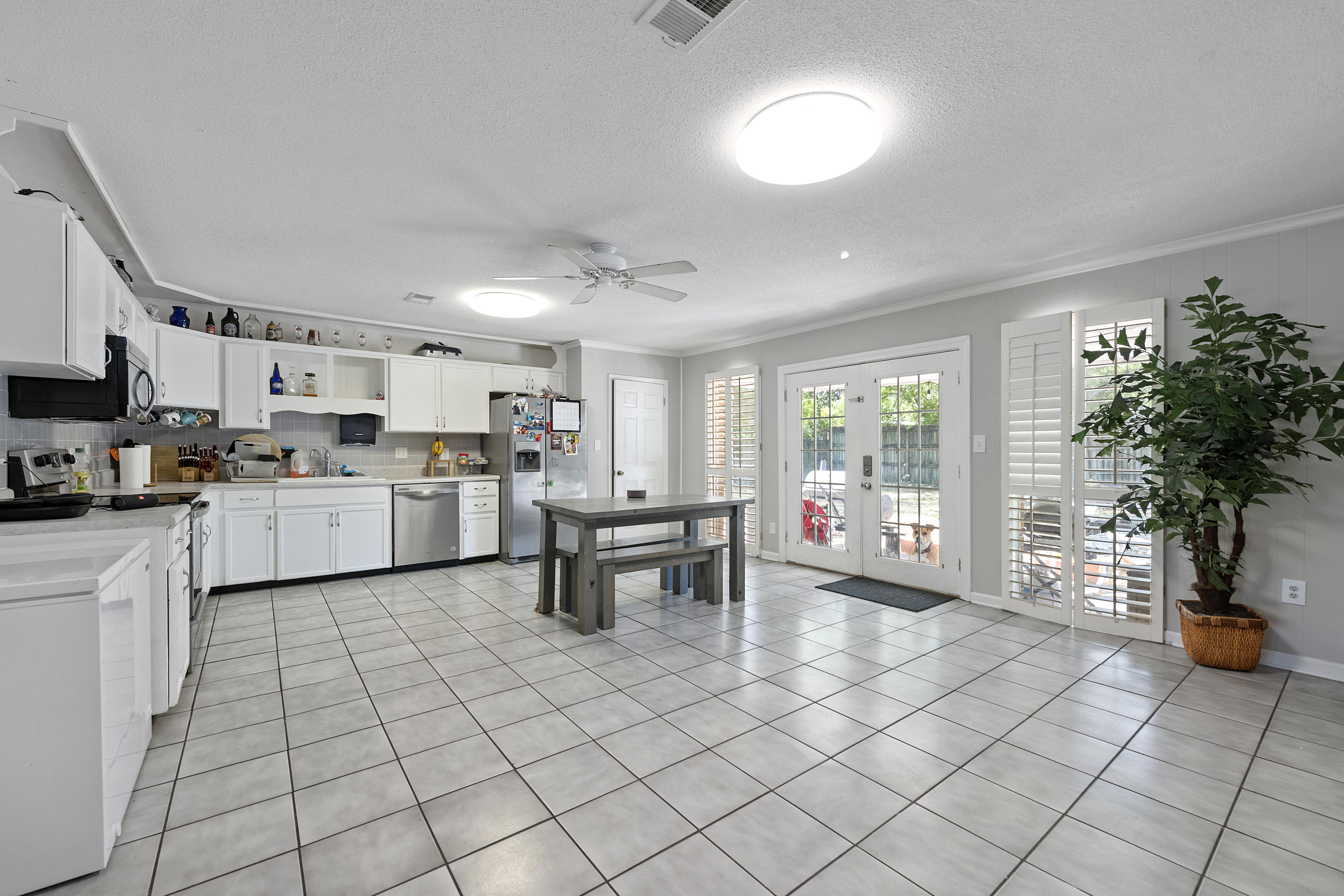 MIRAMAR ESTATES - Residential