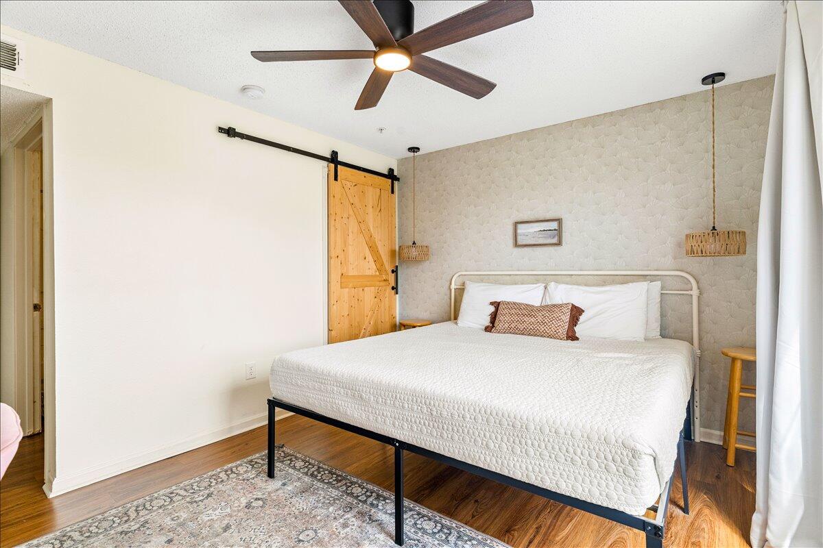 INDIAN LAKE - Residential