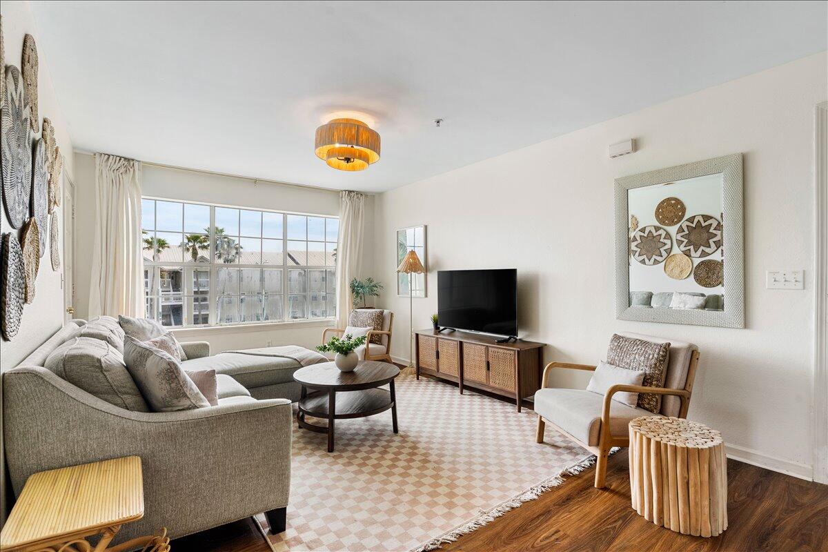 INDIAN LAKE - Residential