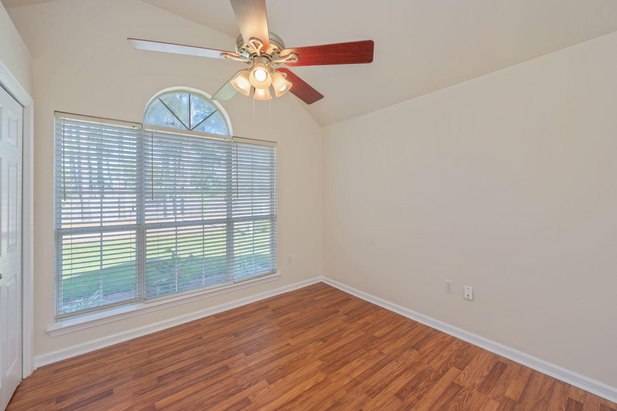 OLDE FLORIDA LAKES - Residential