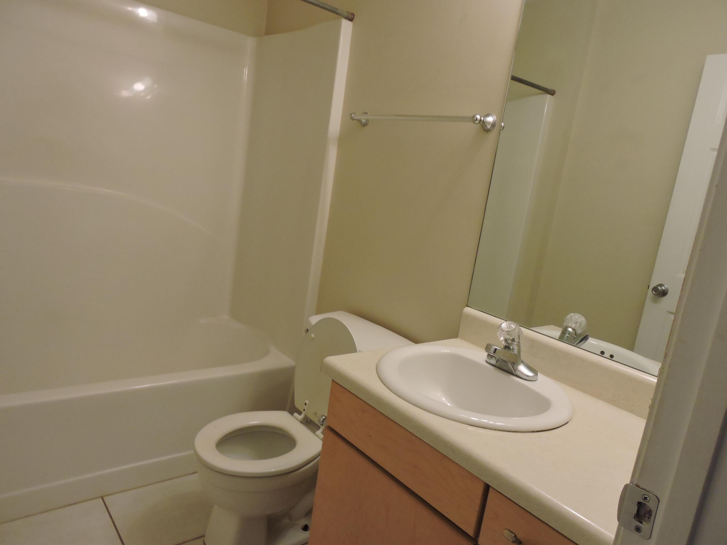 AUBURN ACRES - Residential Lease