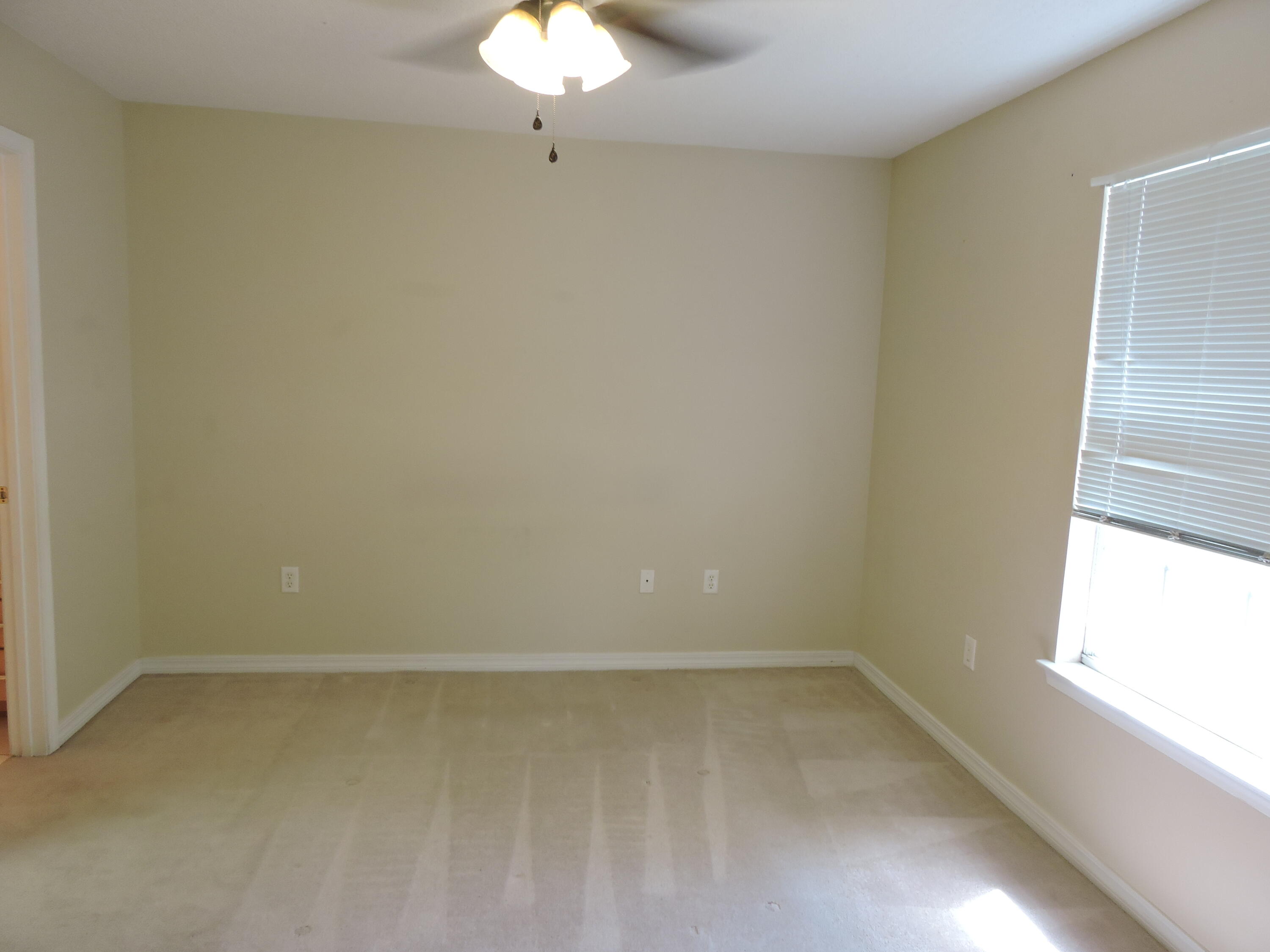 AUBURN ACRES - Residential Lease