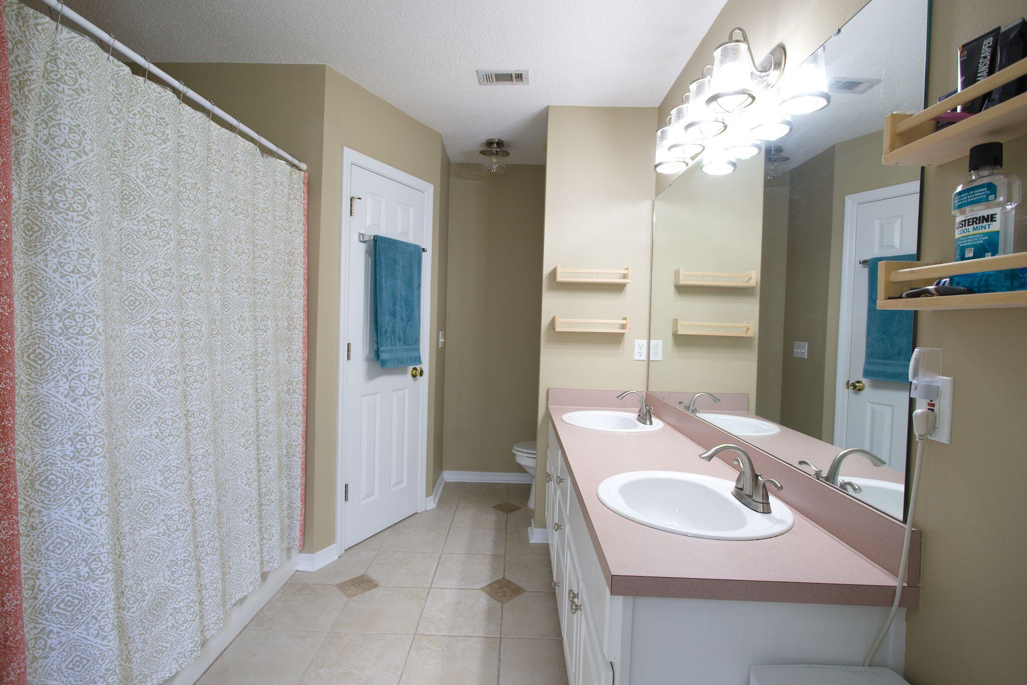 NAVARRE S/D 2ND ADDN - Residential