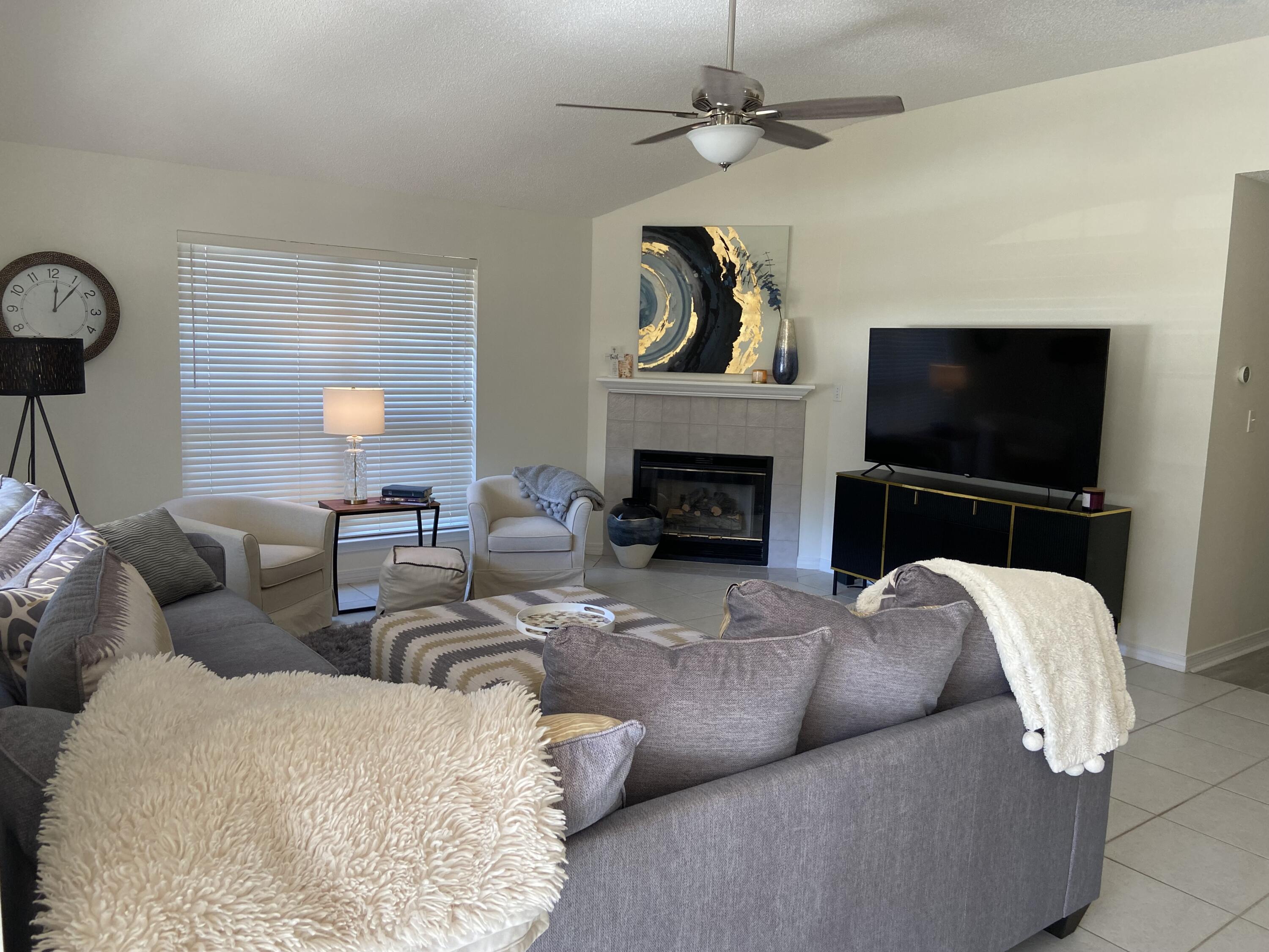 BAYSIDE - Residential