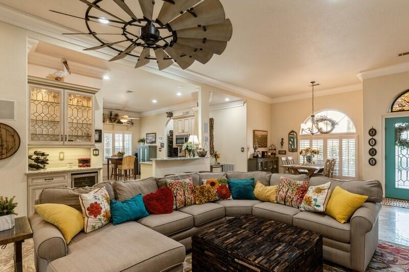 PELICAN BAY S/D - Residential