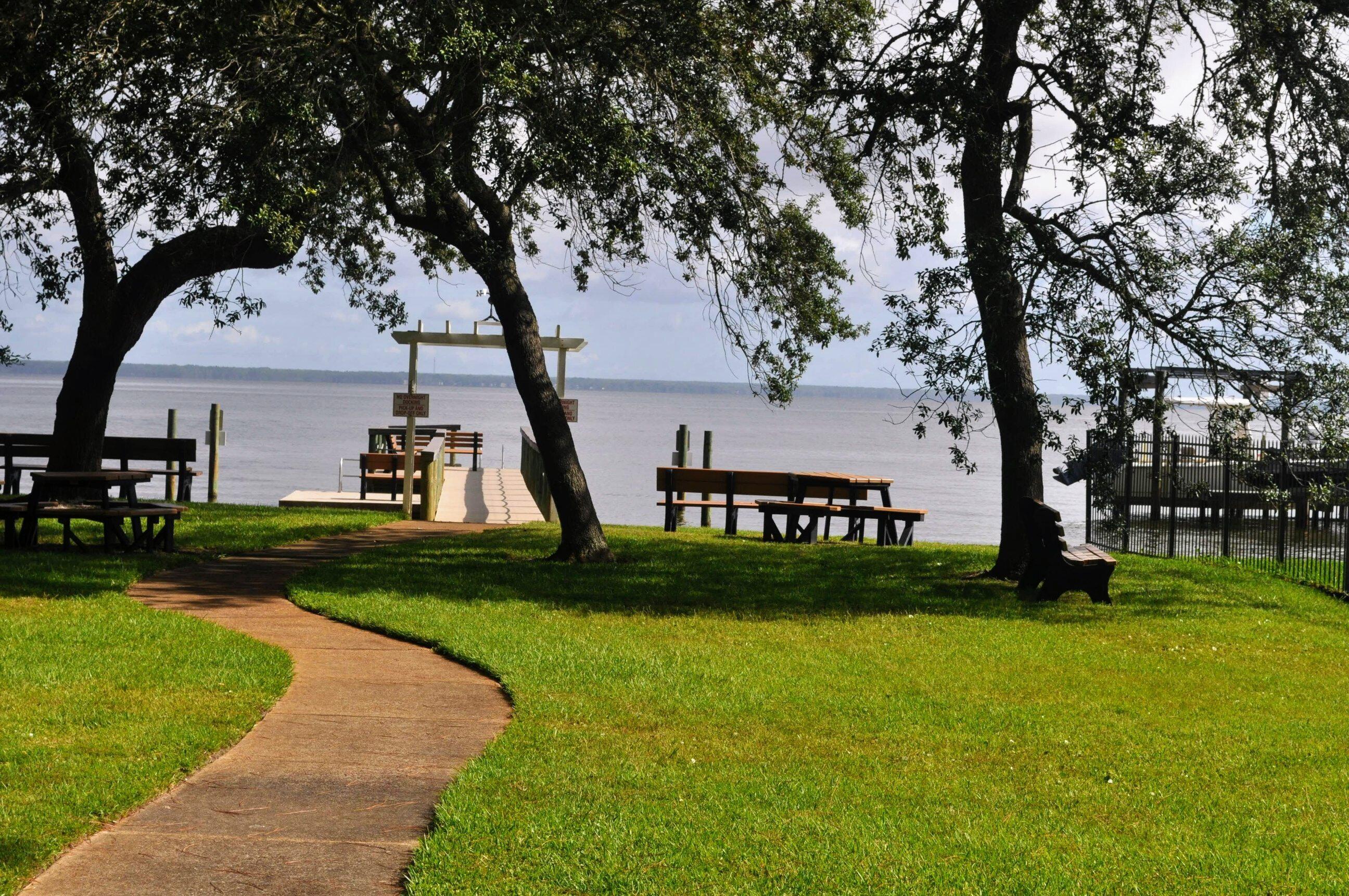PELICAN BAY S/D - Residential