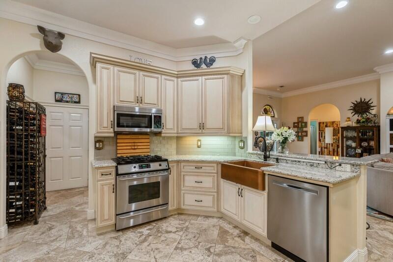 PELICAN BAY S/D - Residential
