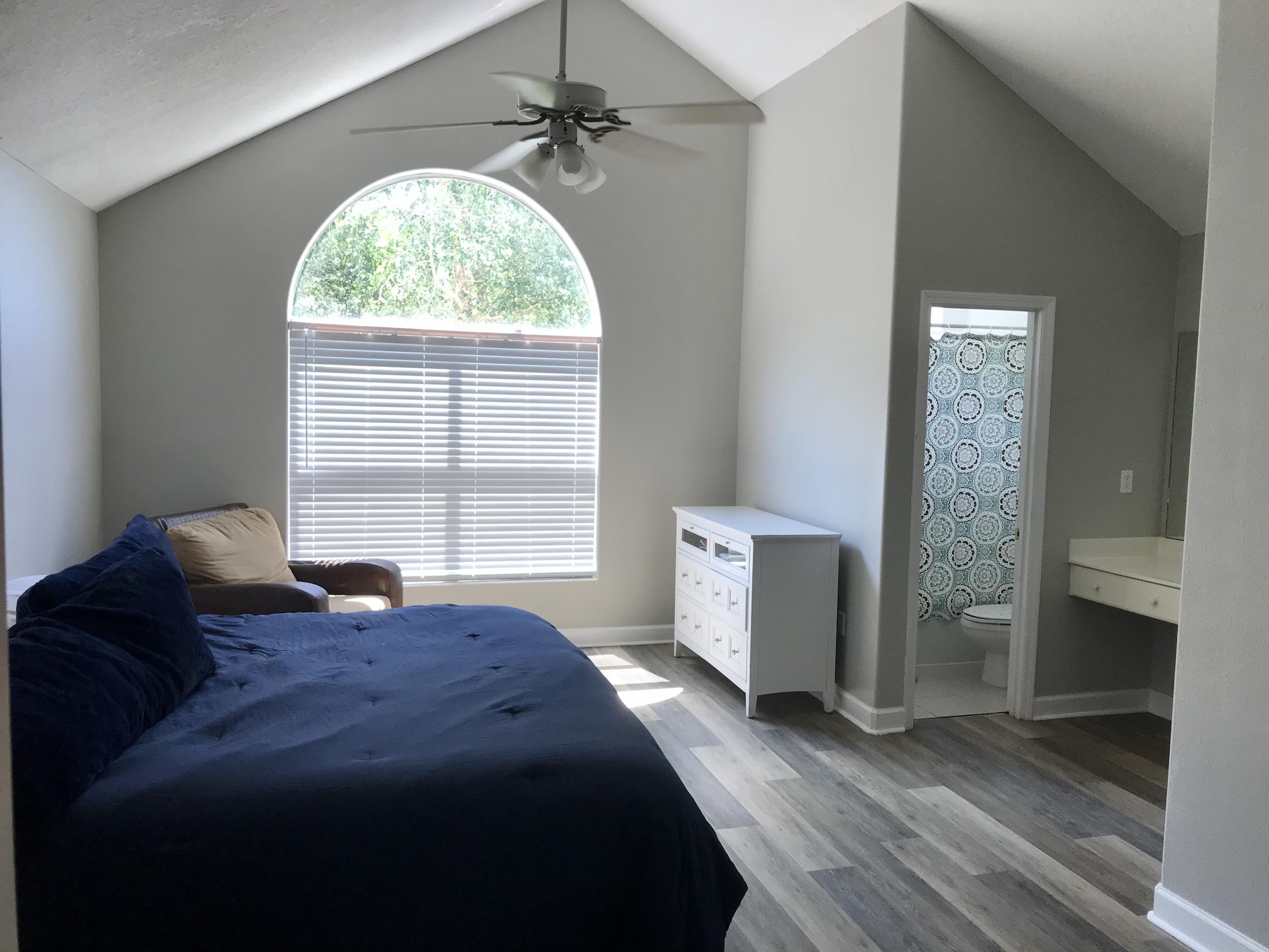 PELICAN PLACE T/H EAST - Residential