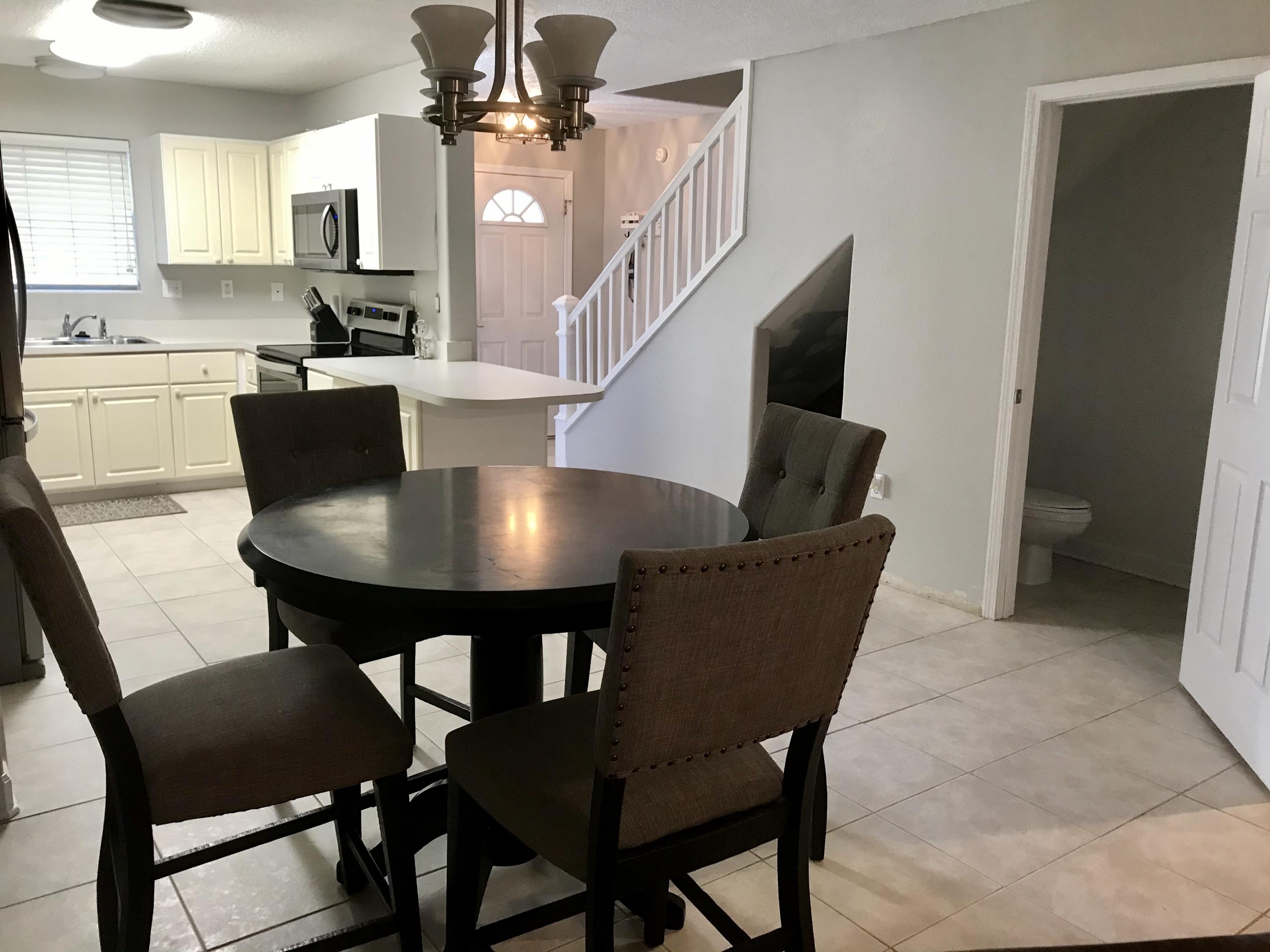 PELICAN PLACE T/H EAST - Residential