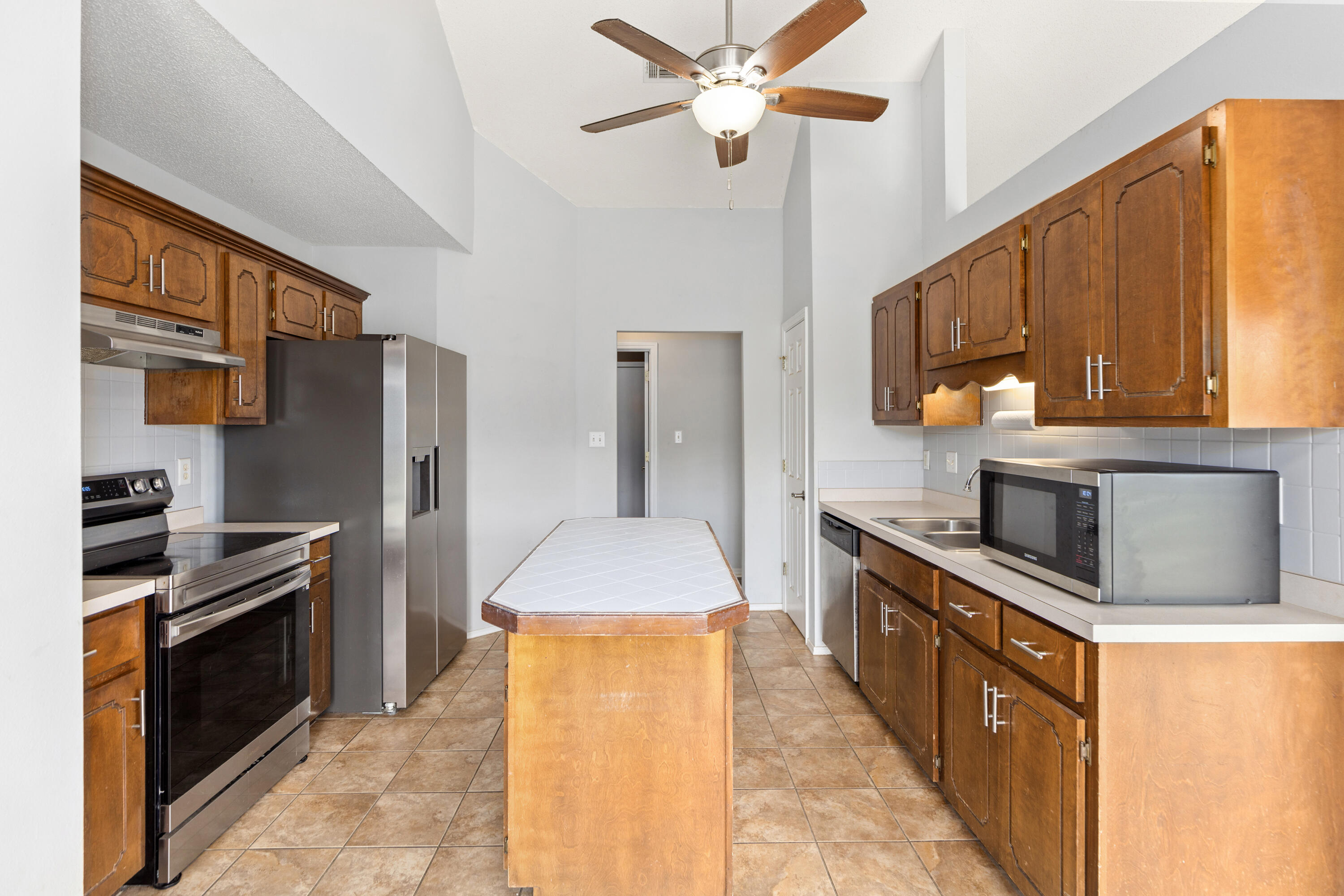 PINNACLE POINT - Residential