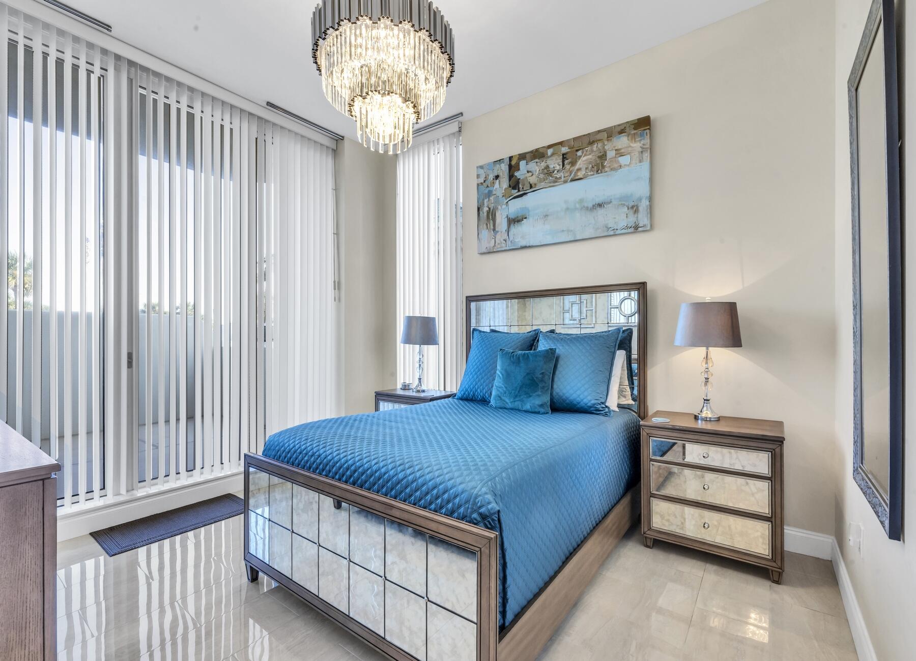 SILVER BEACH TOWERS - Residential