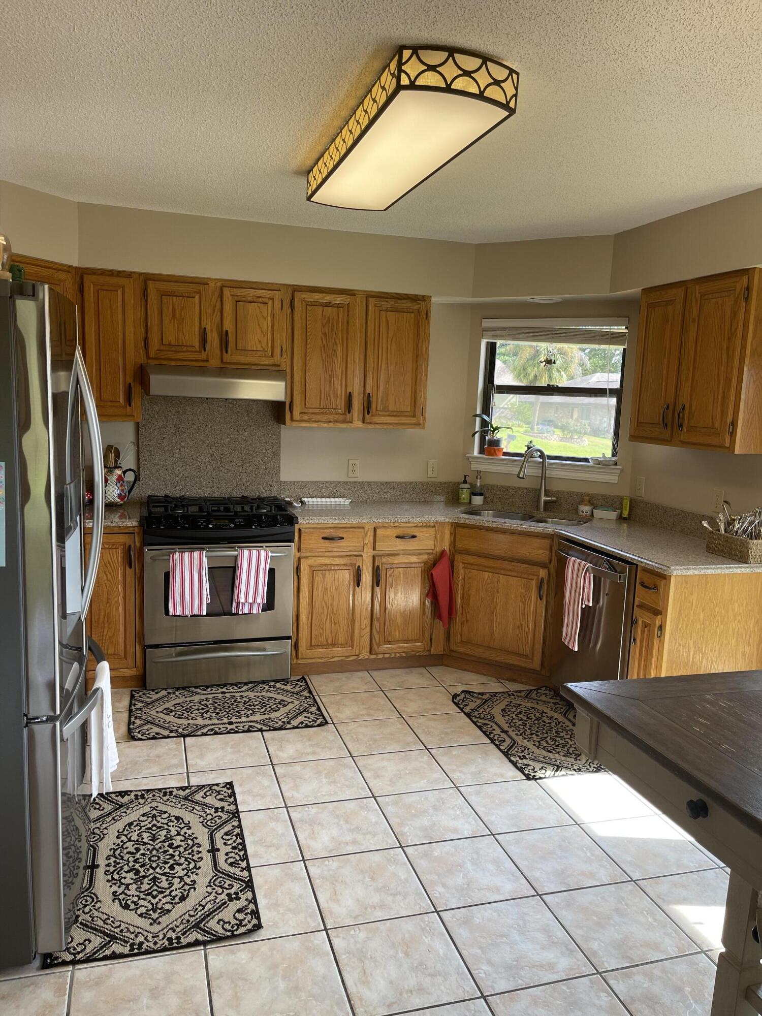 ROCKYWOOD PH 3 - Residential