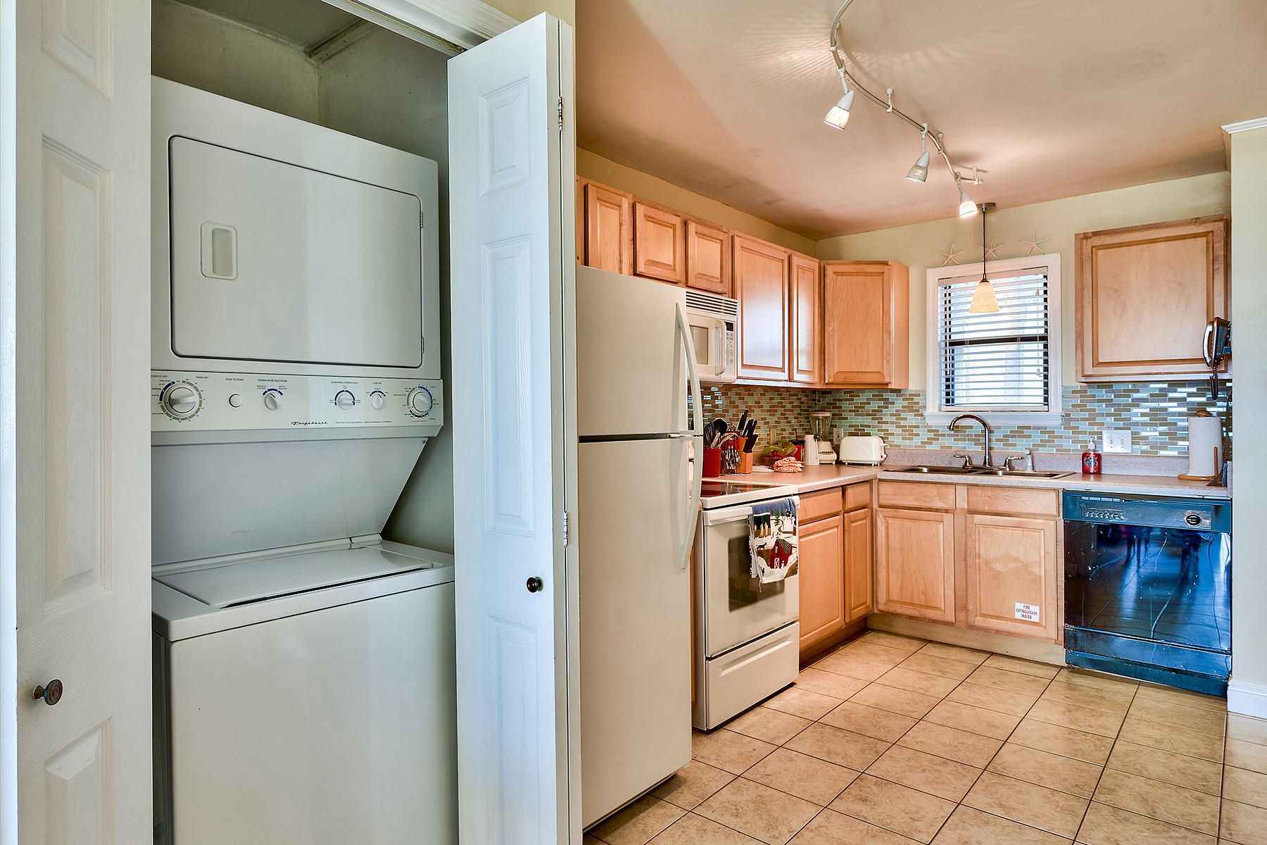 BEACHSIDE CONDO AT SEAGROVE - Residential