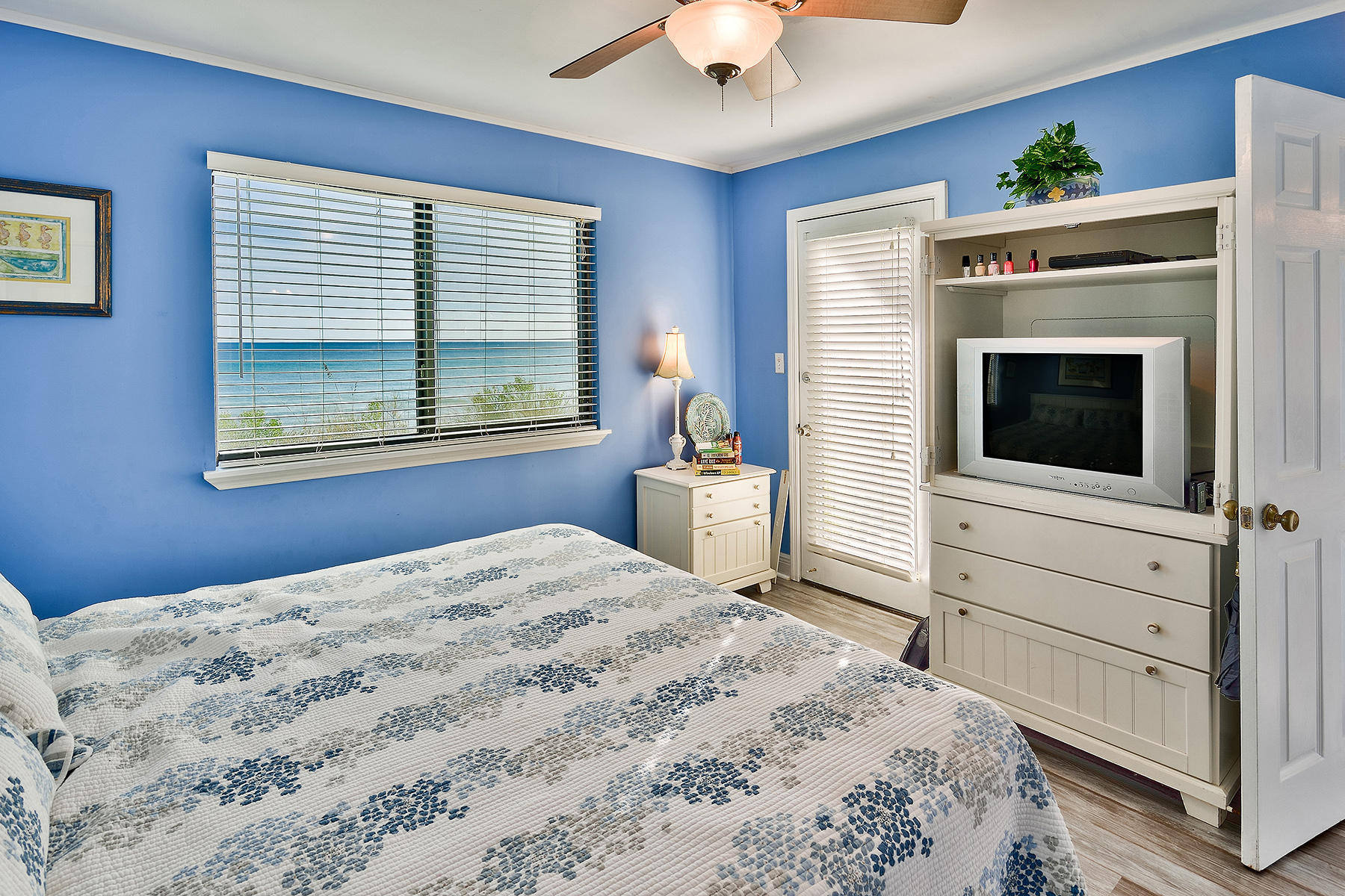 BEACHSIDE CONDO AT SEAGROVE - Residential