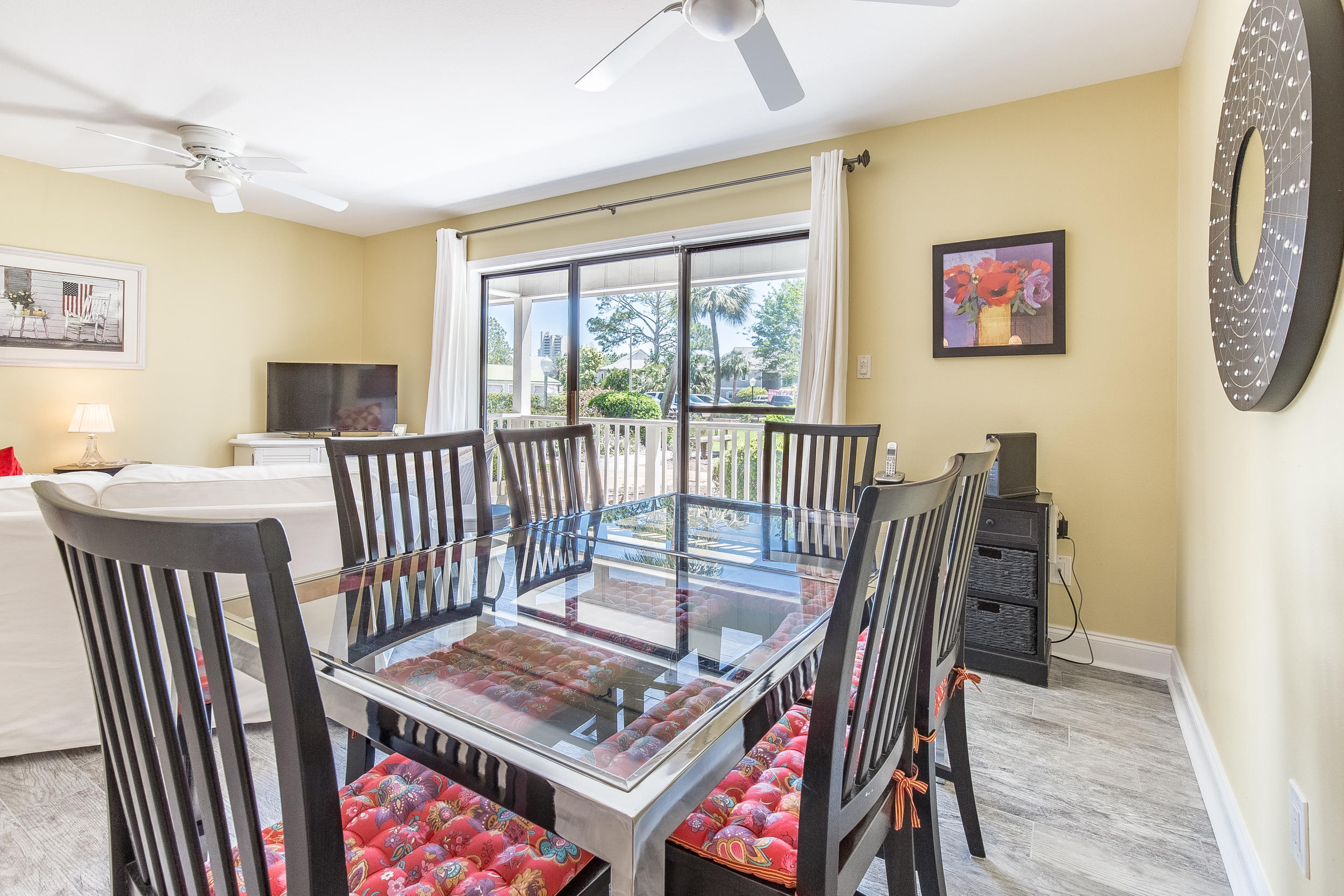 BEACHWOOD VILLAS CONDO PH 2 - Residential