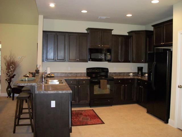 AUTUMN WOODS - Residential