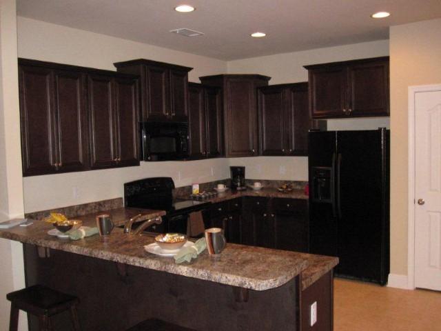 AUTUMN WOODS - Residential