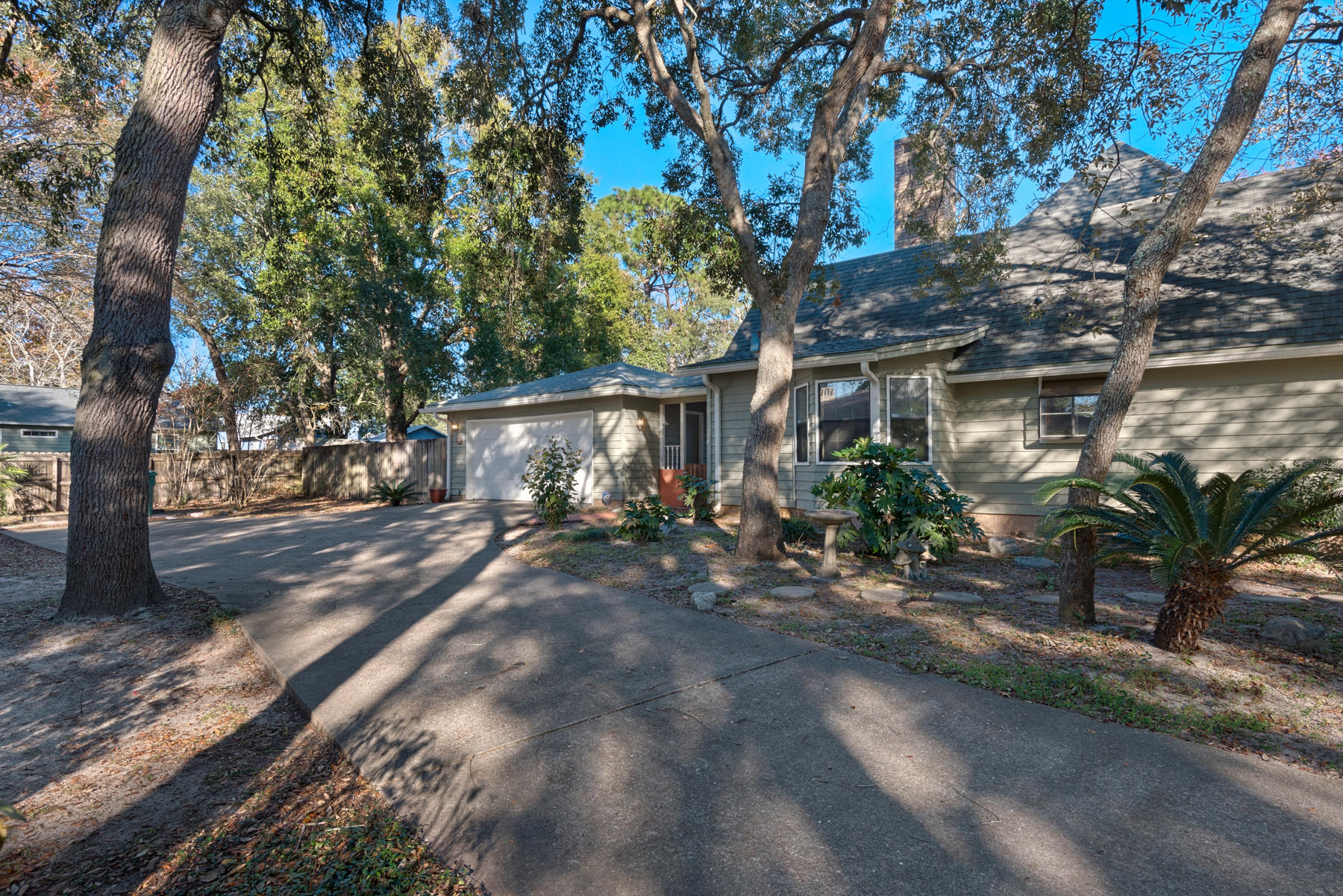RAINTREE ESTATES - Residential