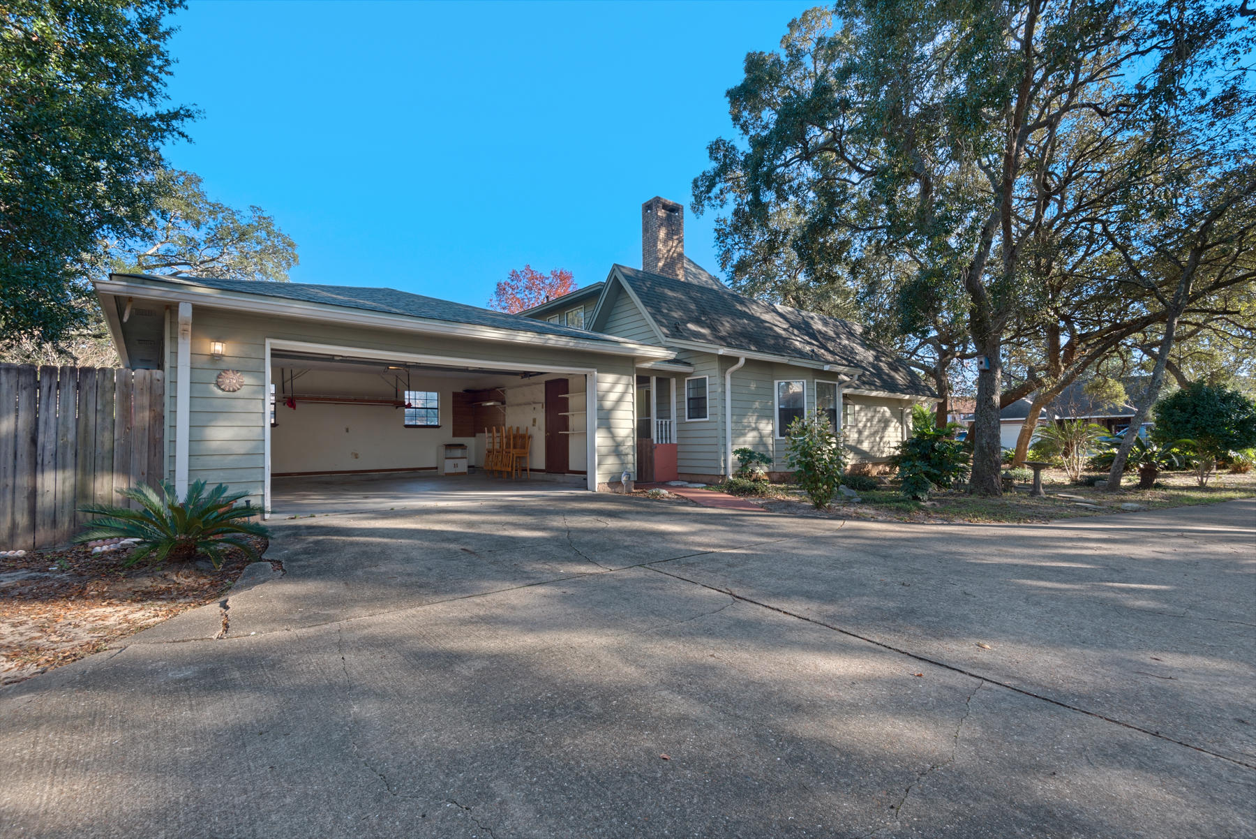 RAINTREE ESTATES - Residential