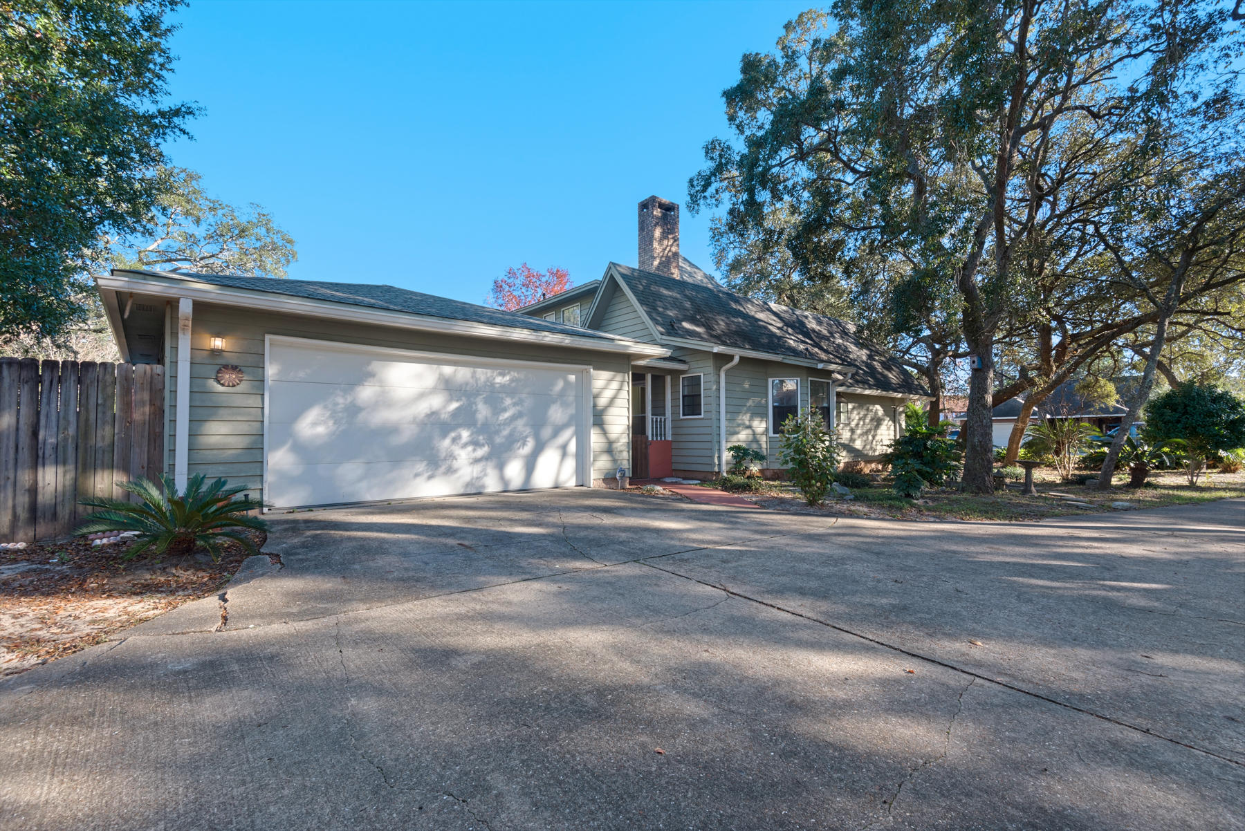 RAINTREE ESTATES - Residential