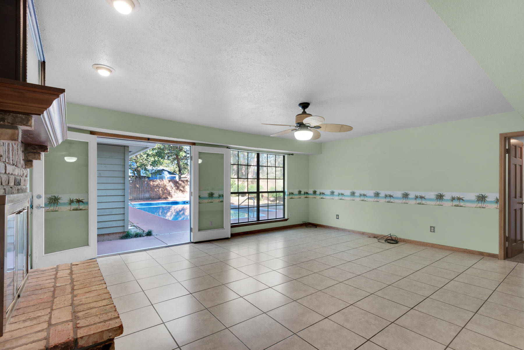RAINTREE ESTATES - Residential