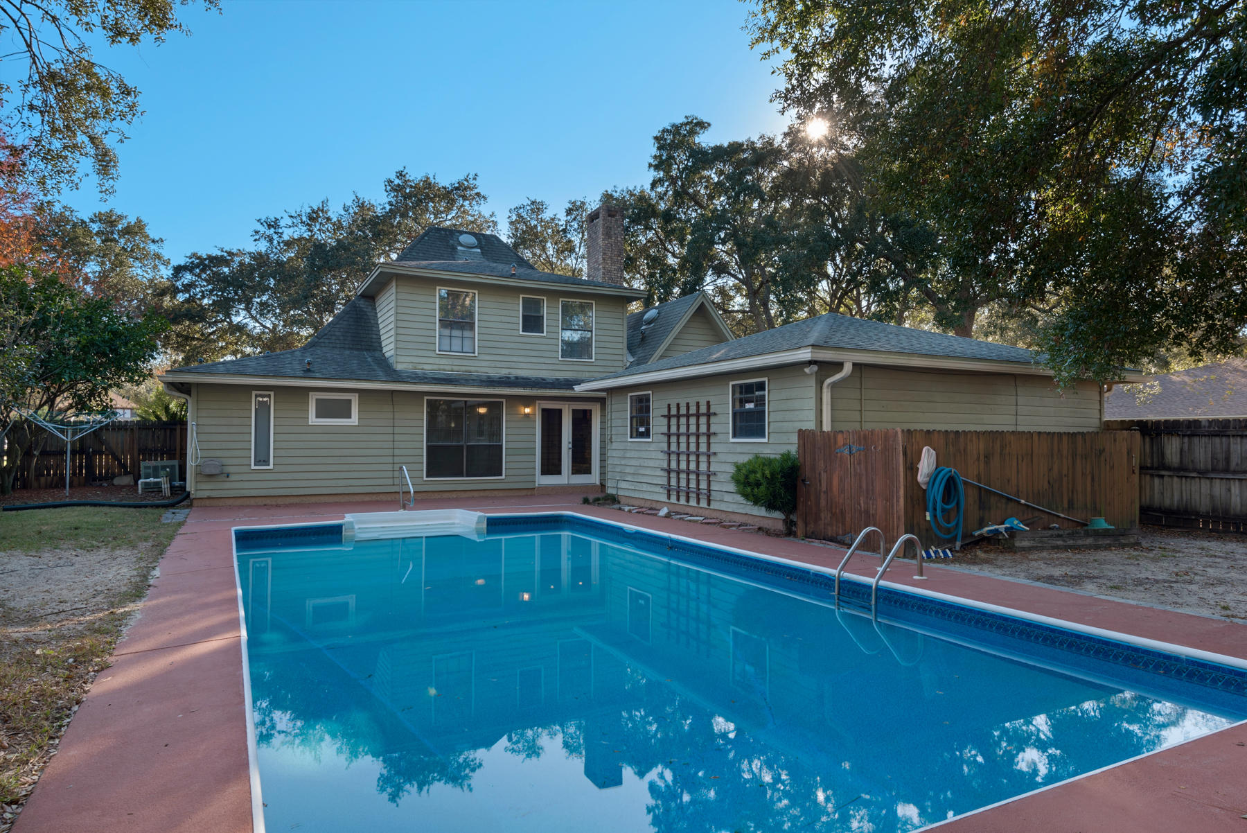 RAINTREE ESTATES - Residential