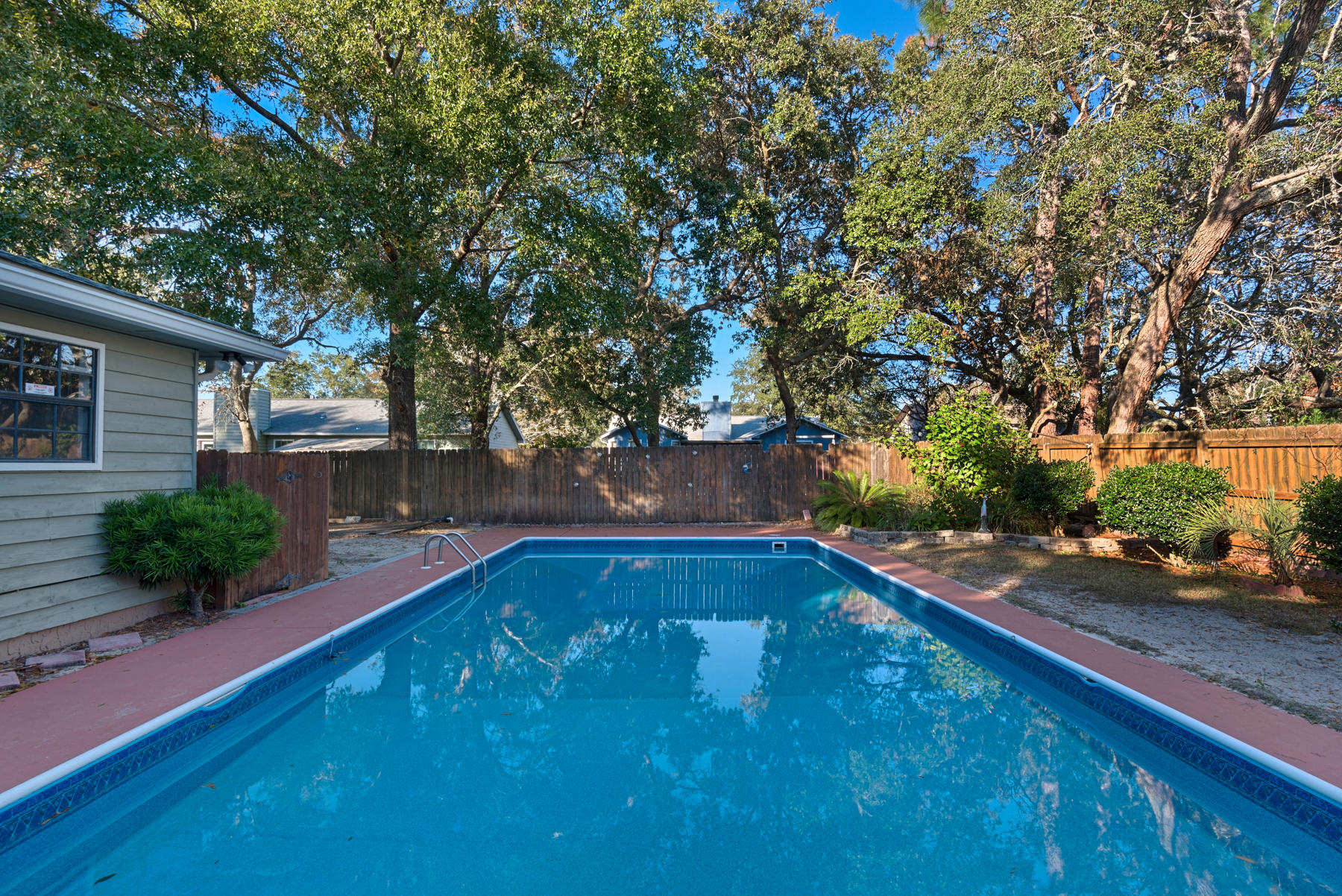 RAINTREE ESTATES - Residential