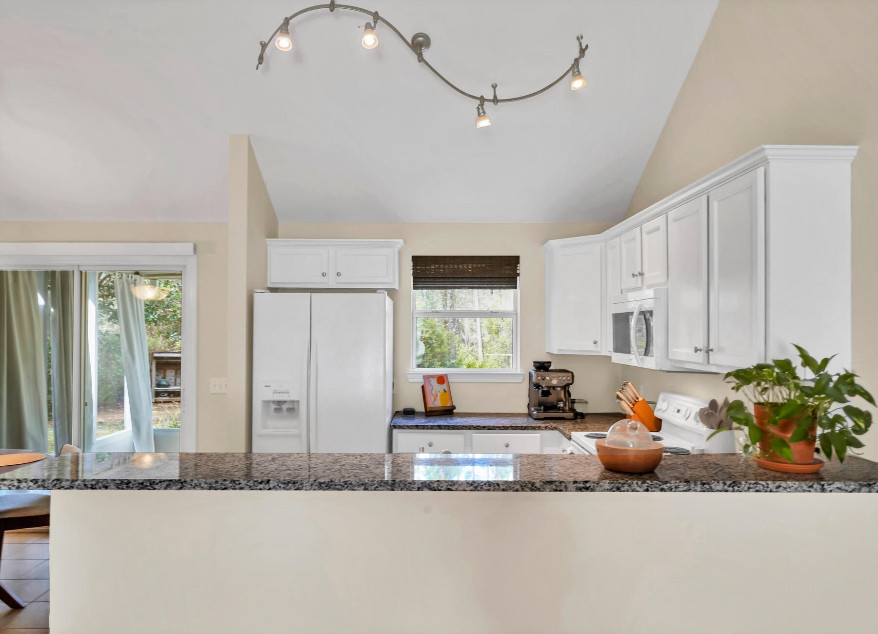 HOLLEY BY THE SEA - Residential