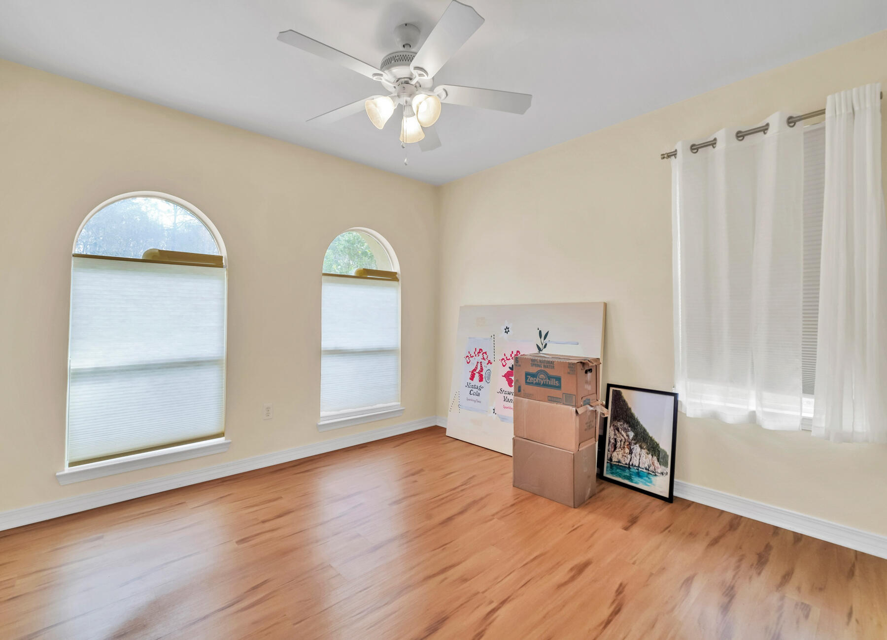 HOLLEY BY THE SEA - Residential