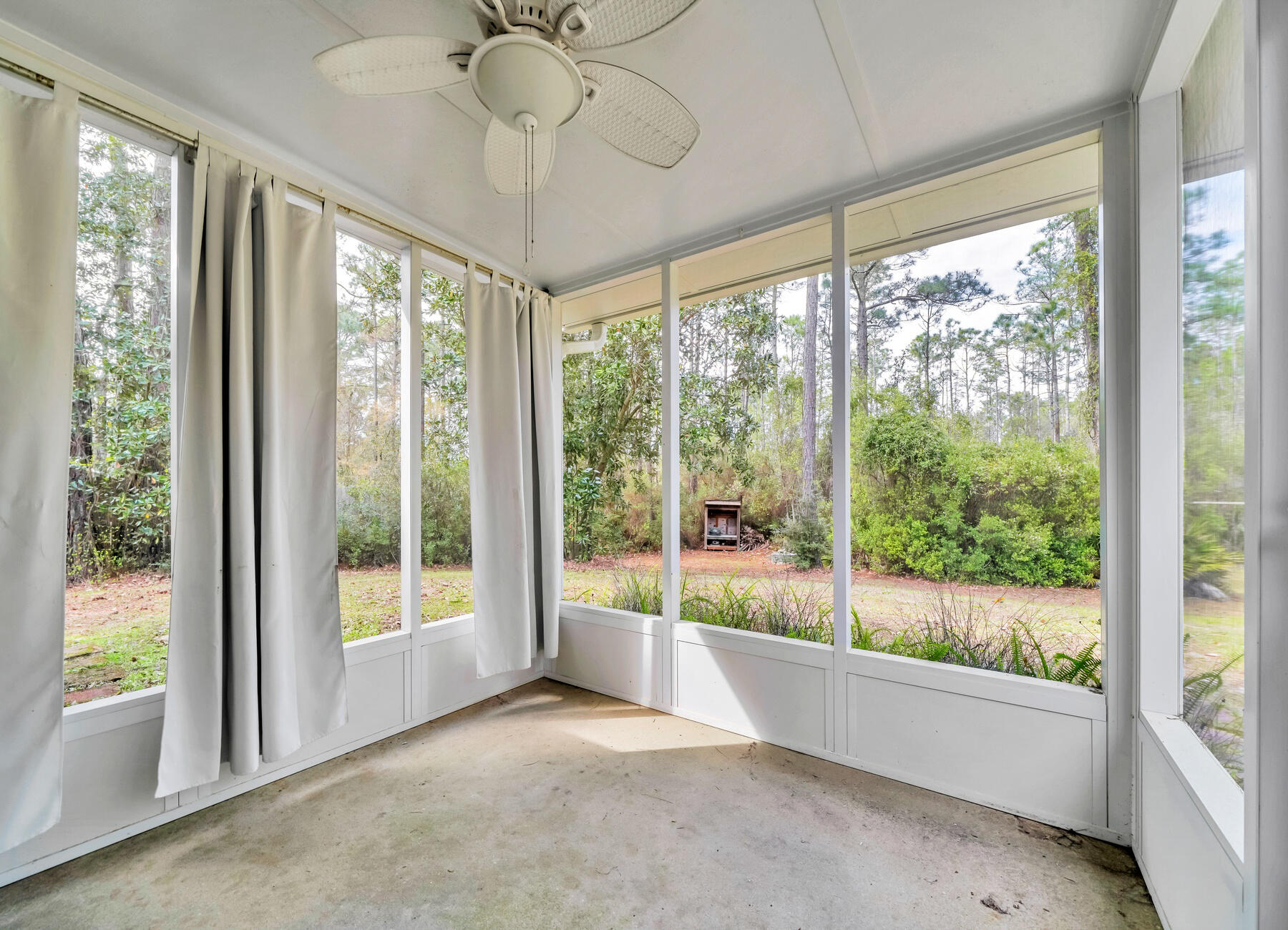 HOLLEY BY THE SEA - Residential