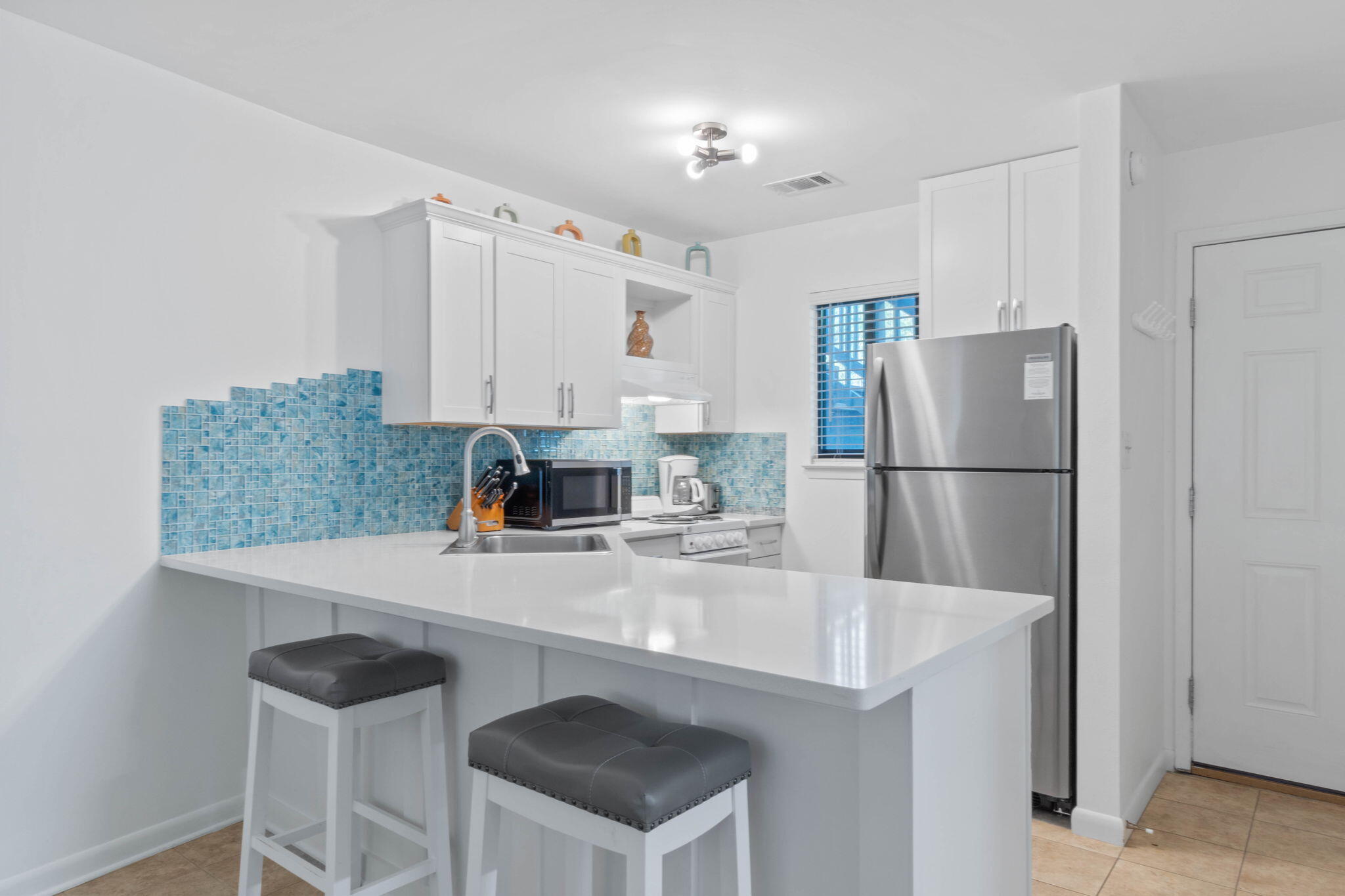 HIDDEN BEACH VILLAS CONDO - Residential