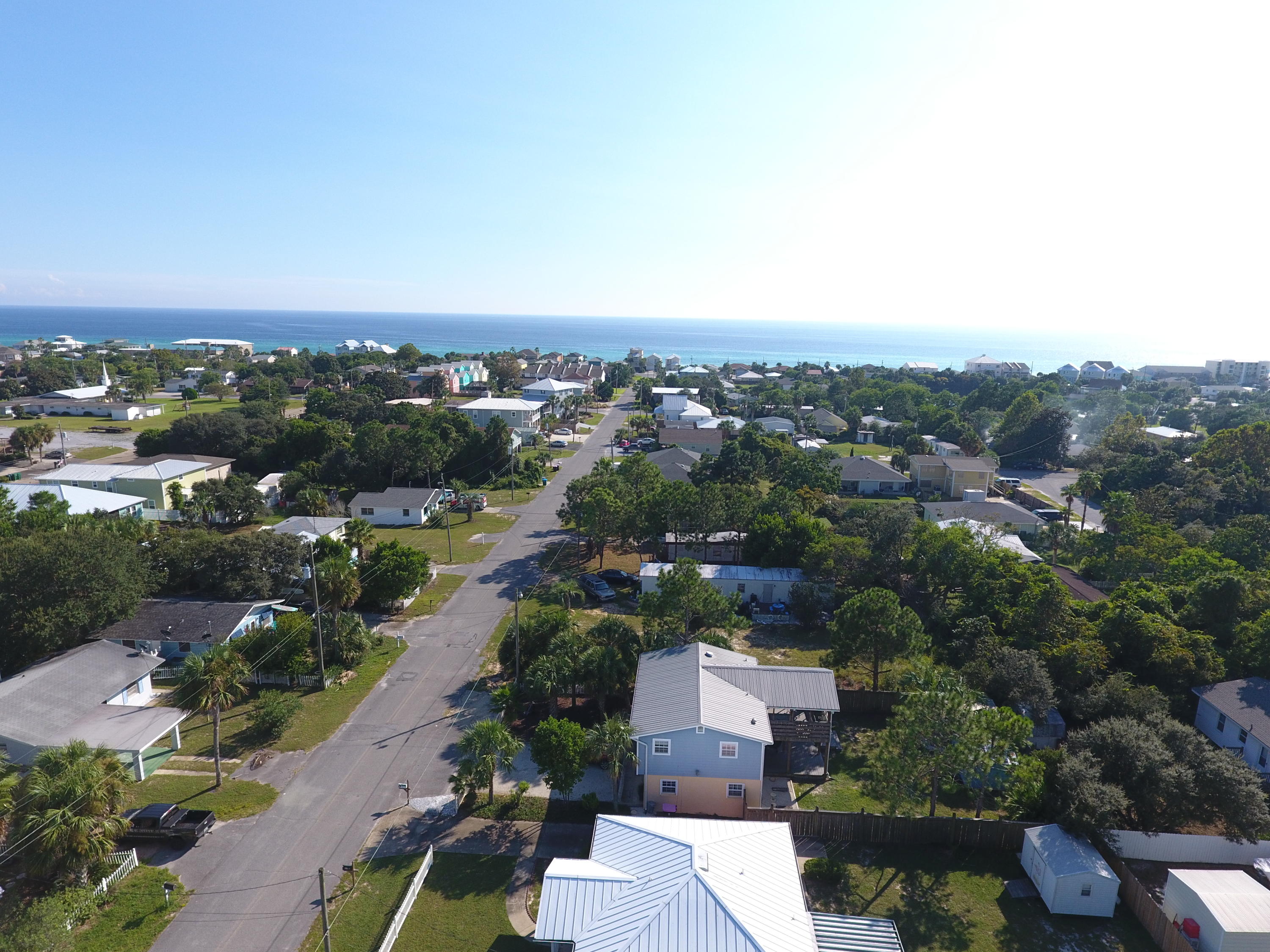 LAGUNA BEACH ESTATES - Residential
