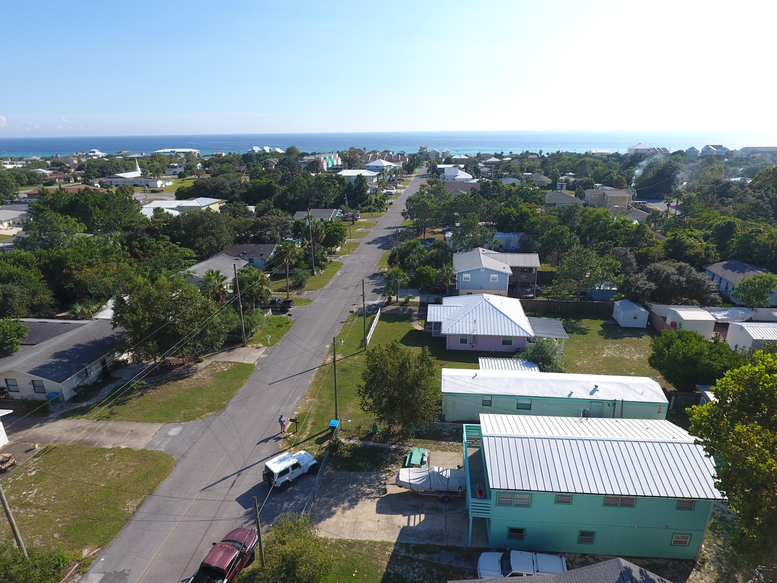 LAGUNA BEACH ESTATES - Residential