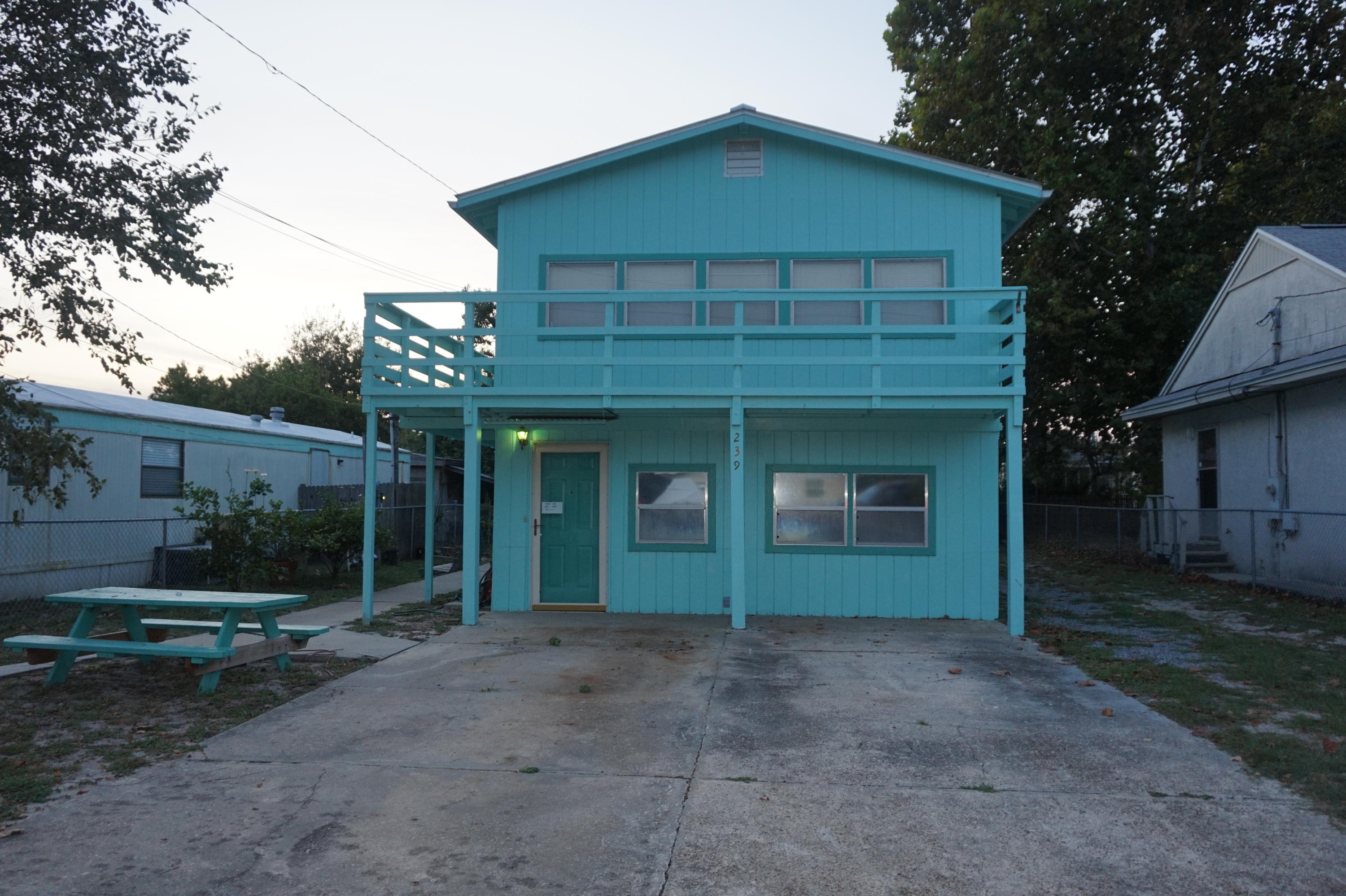 LAGUNA BEACH ESTATES - Residential