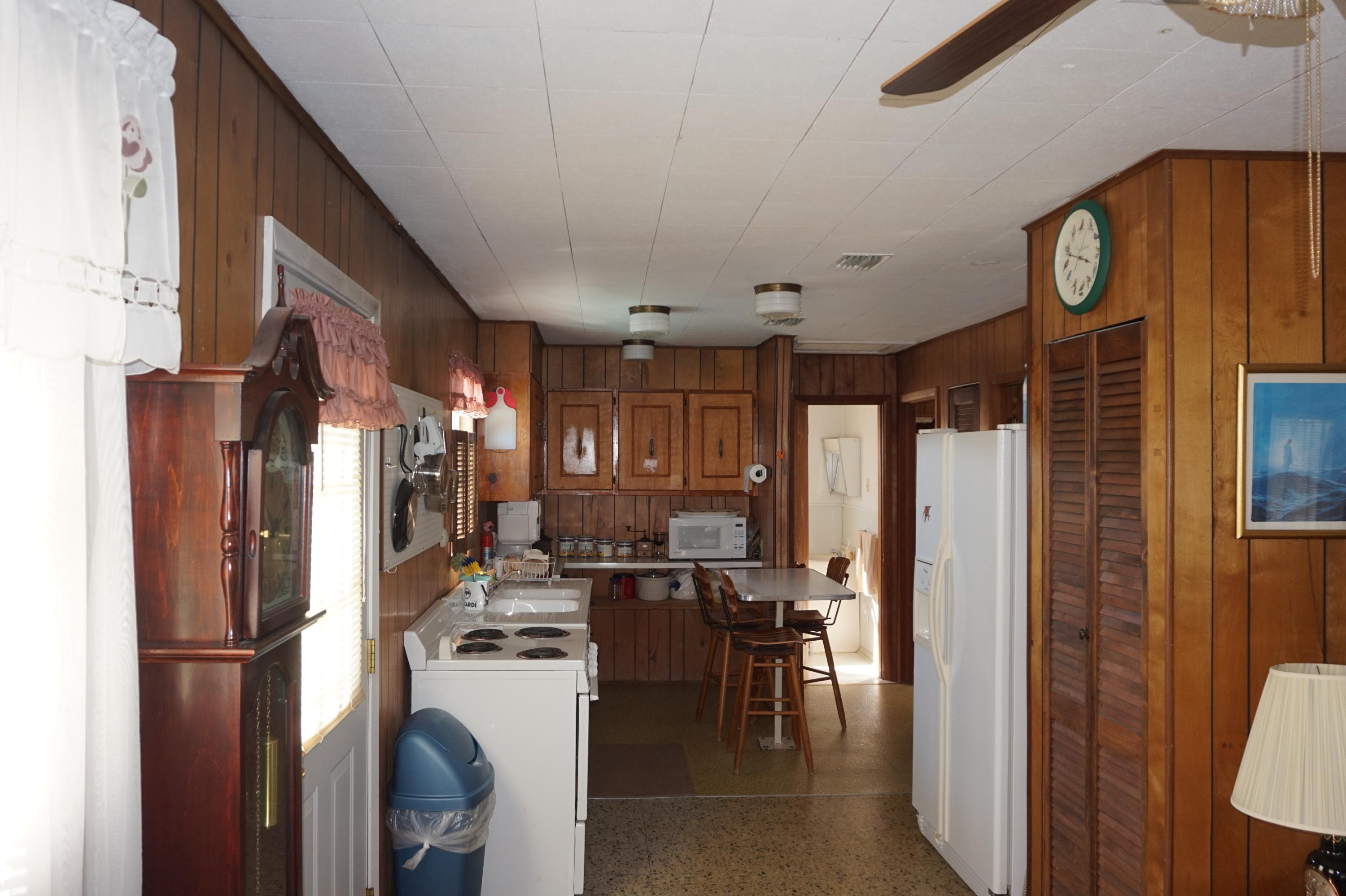 LAGUNA BEACH ESTATES - Residential