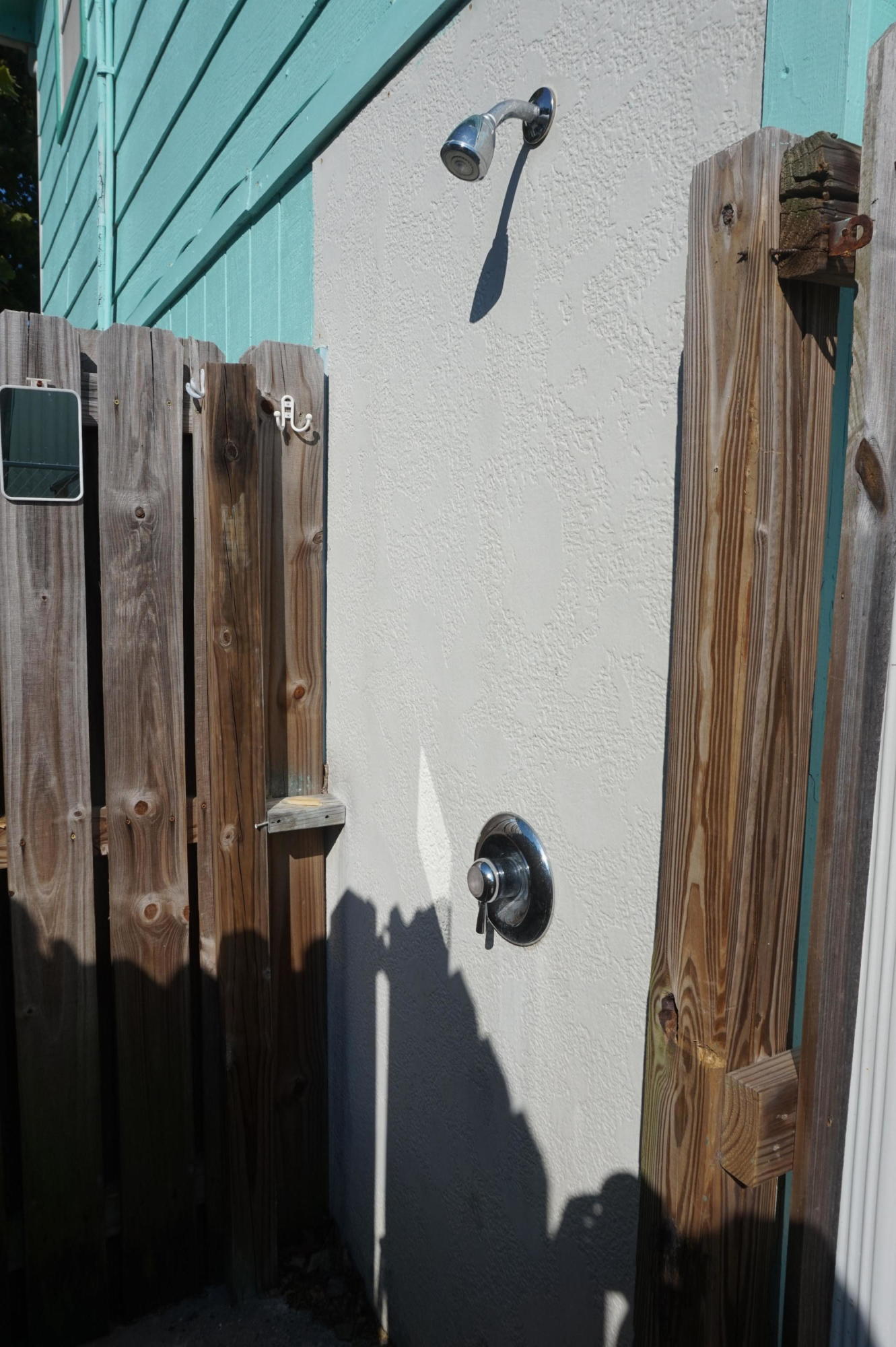 LAGUNA BEACH ESTATES - Residential