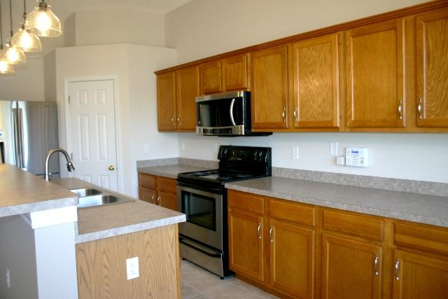 BROOKE ESTATES PH II - Residential Lease