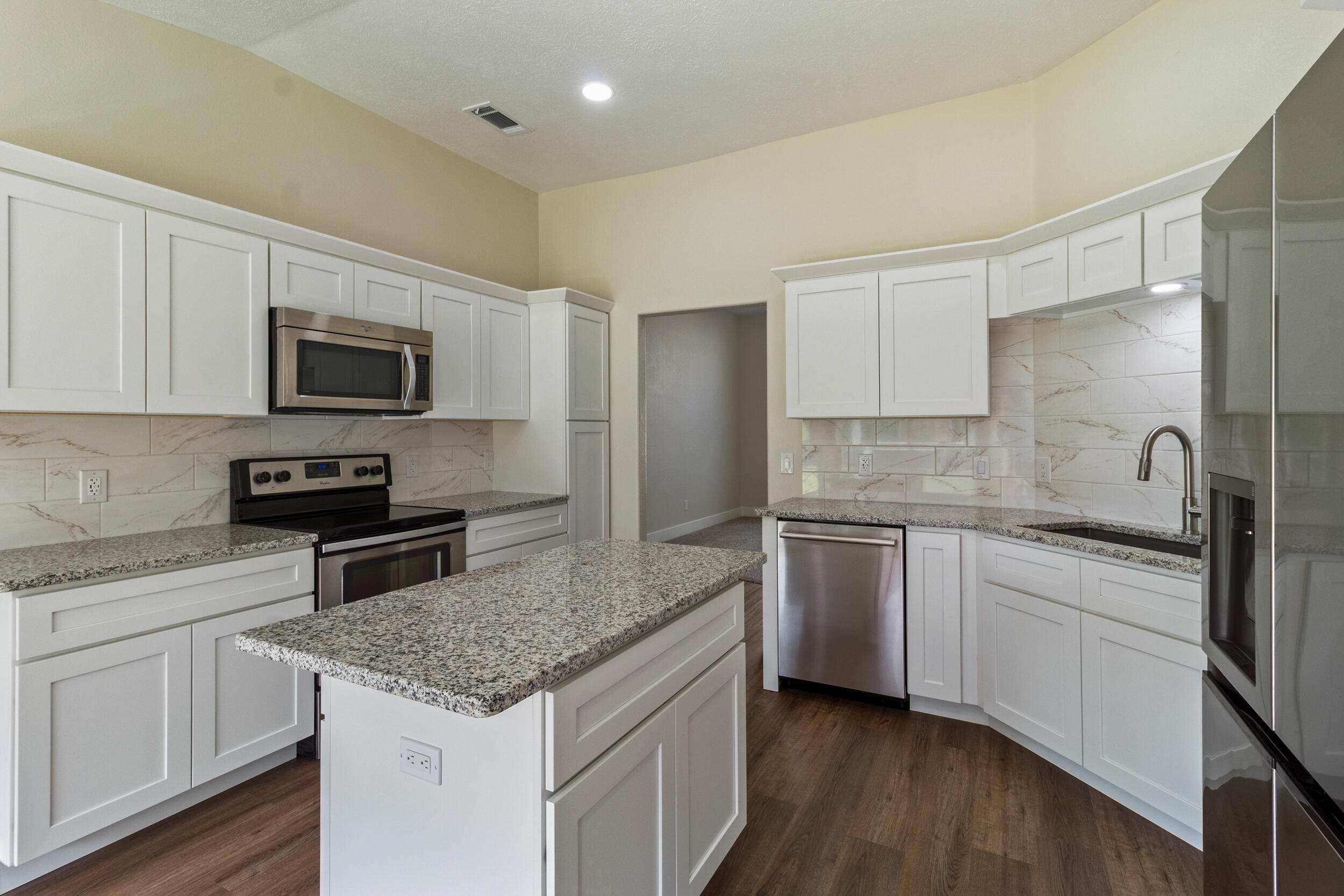 HOLLEY BY THE SEA - Residential