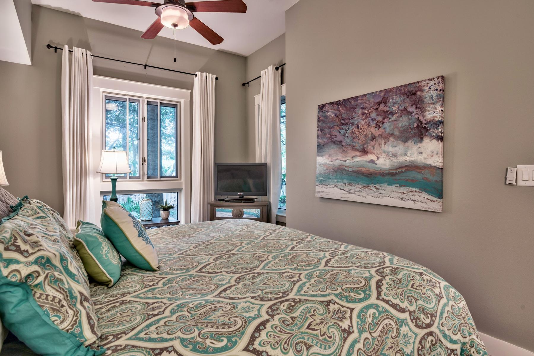 PILOT HOUSE - Residential