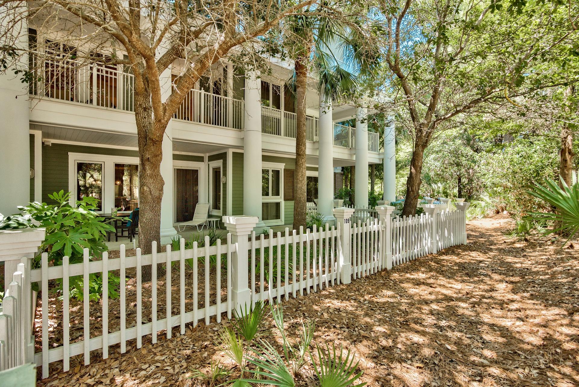 PILOT HOUSE - Residential