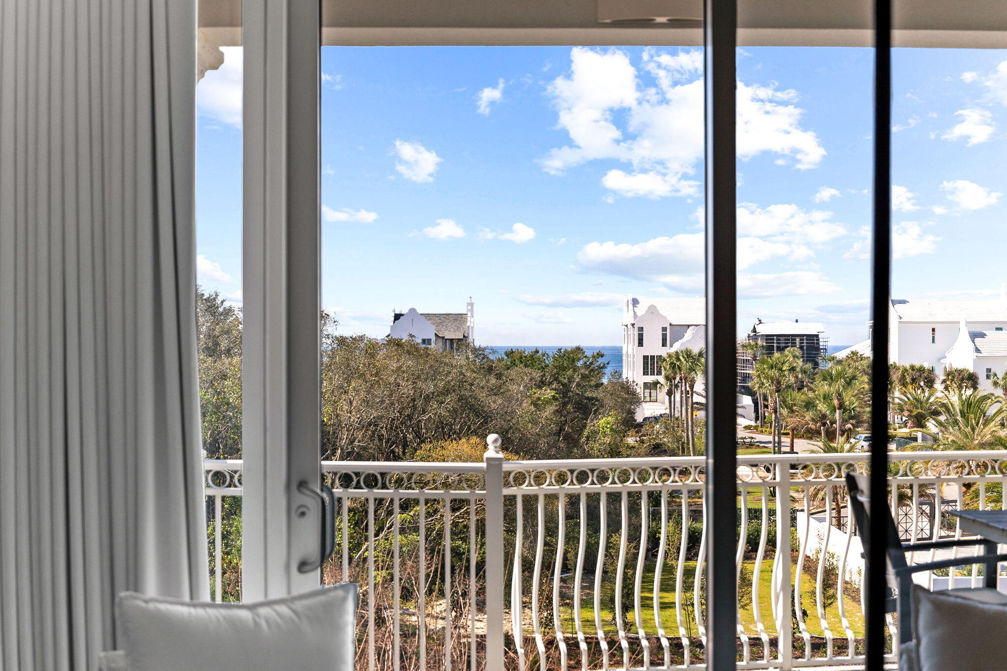 ALEXANDER AT PALM COURT - Residential
