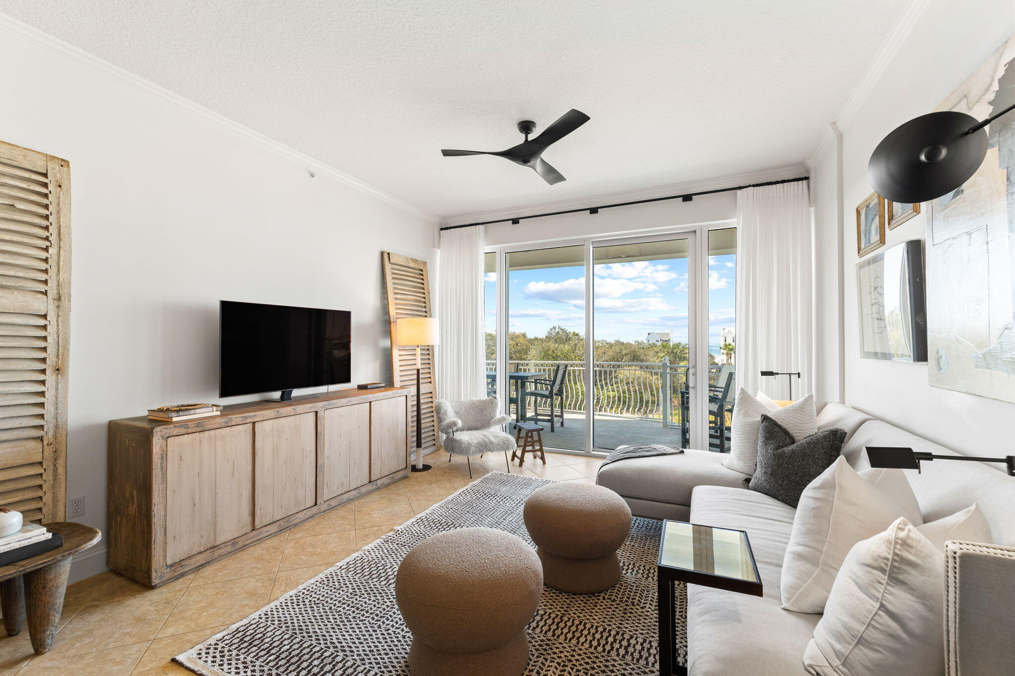 ALEXANDER AT PALM COURT - Residential