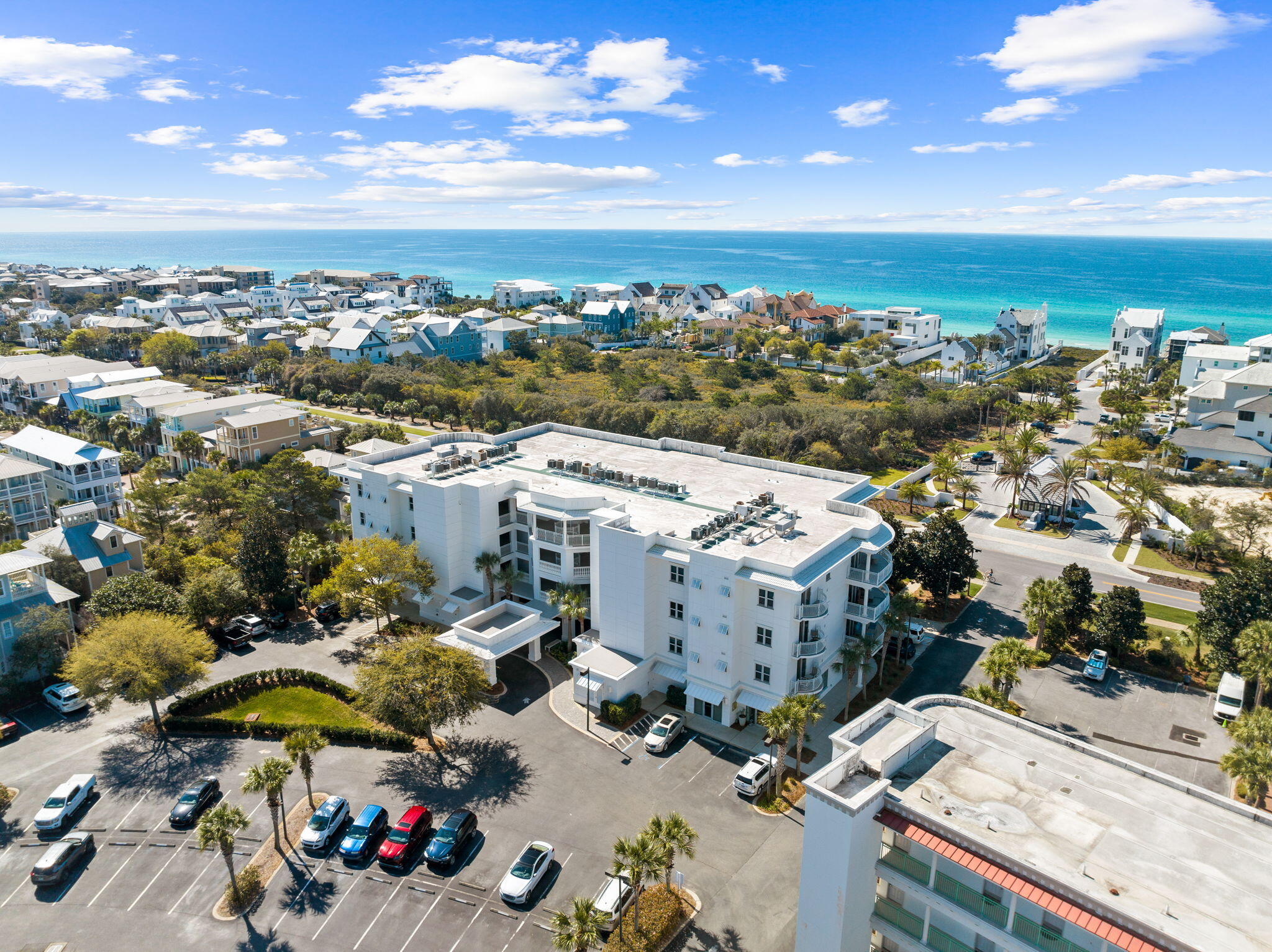 ALEXANDER AT PALM COURT - Residential