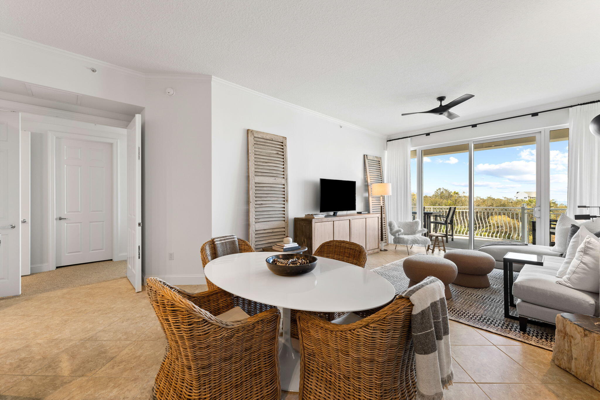 ALEXANDER AT PALM COURT - Residential