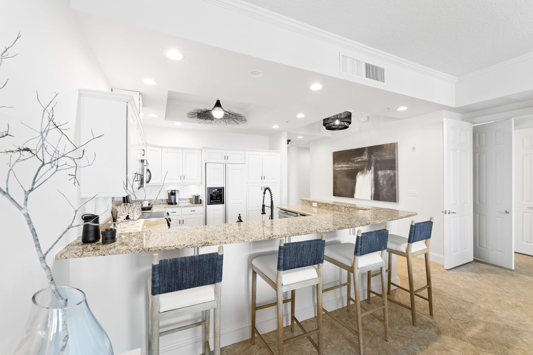 ALEXANDER AT PALM COURT - Residential